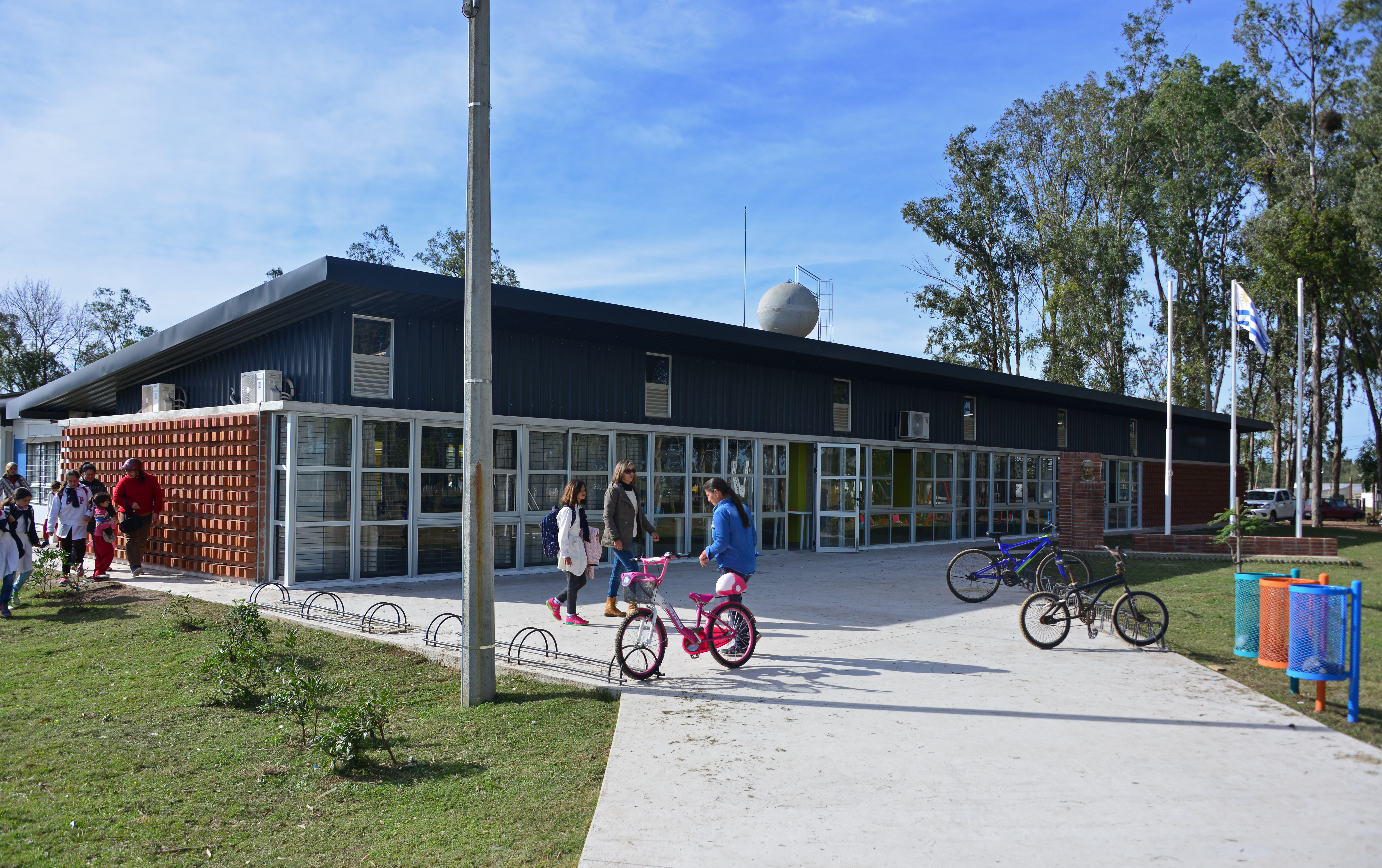 Escuela n.º 16 de la ciudad de Treinta y Tres