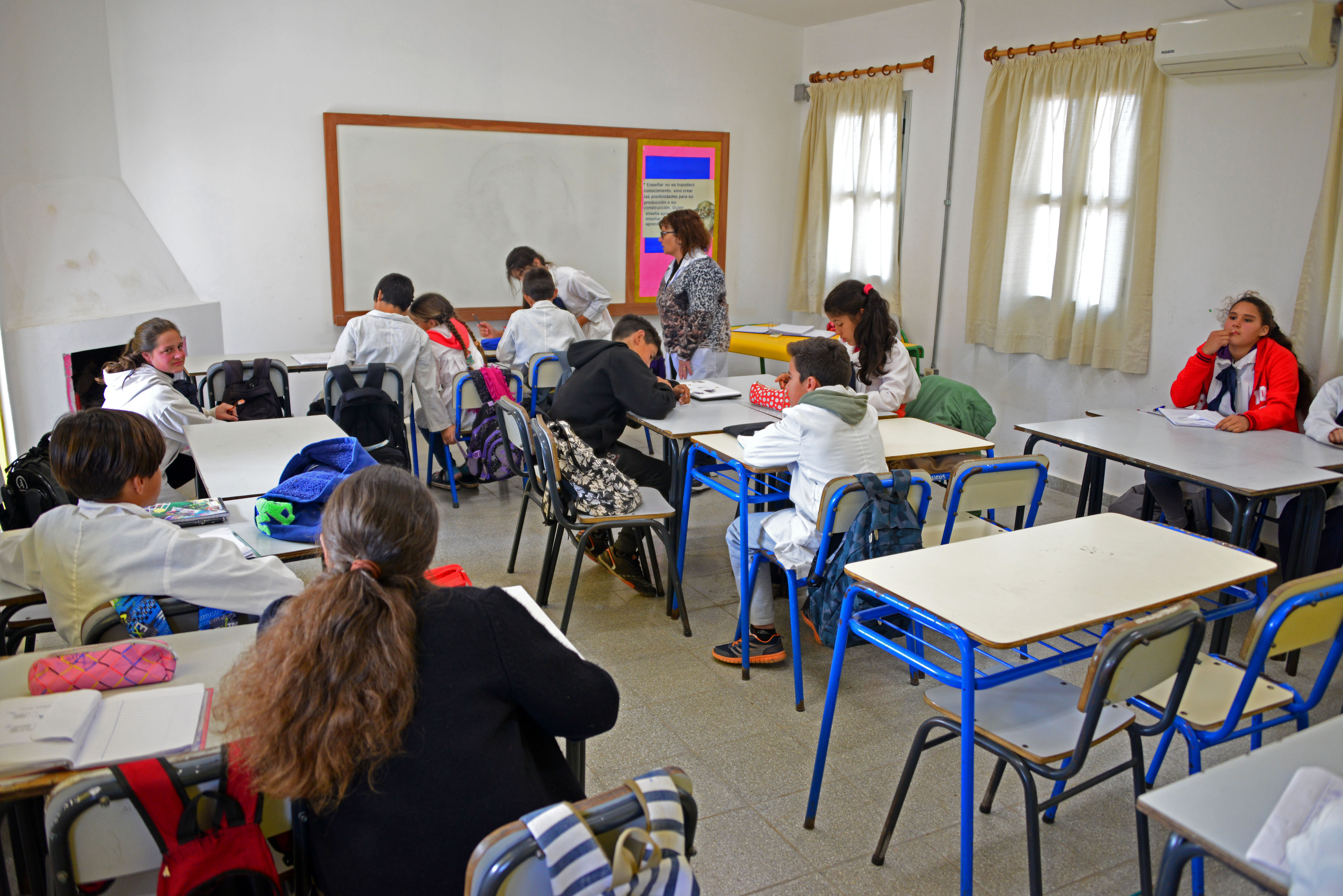 La escuela cuenta con nuevos salones más luminosos y con aire acondicionado