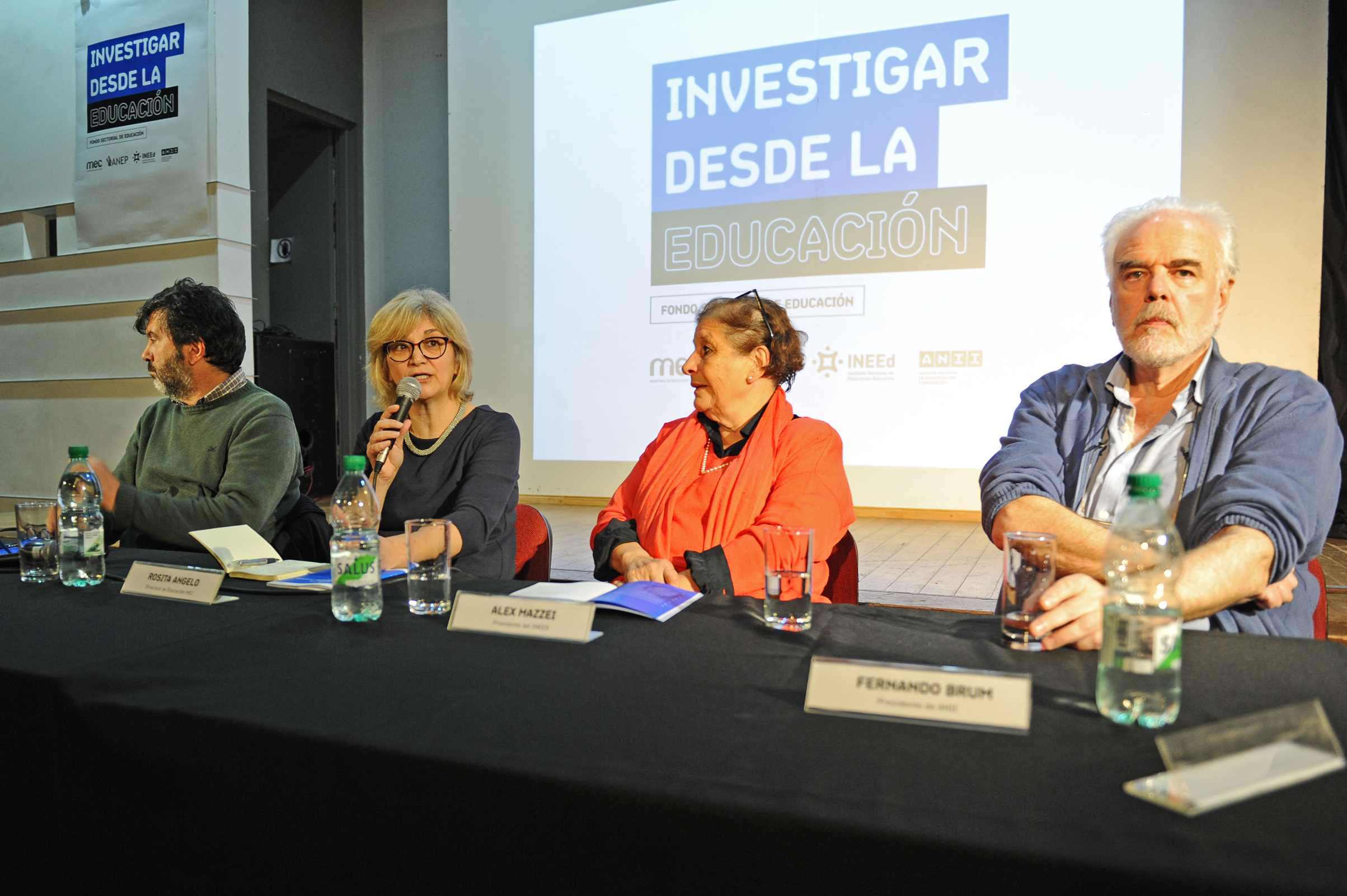 Conferencia denominada “Investigar desde la educación”