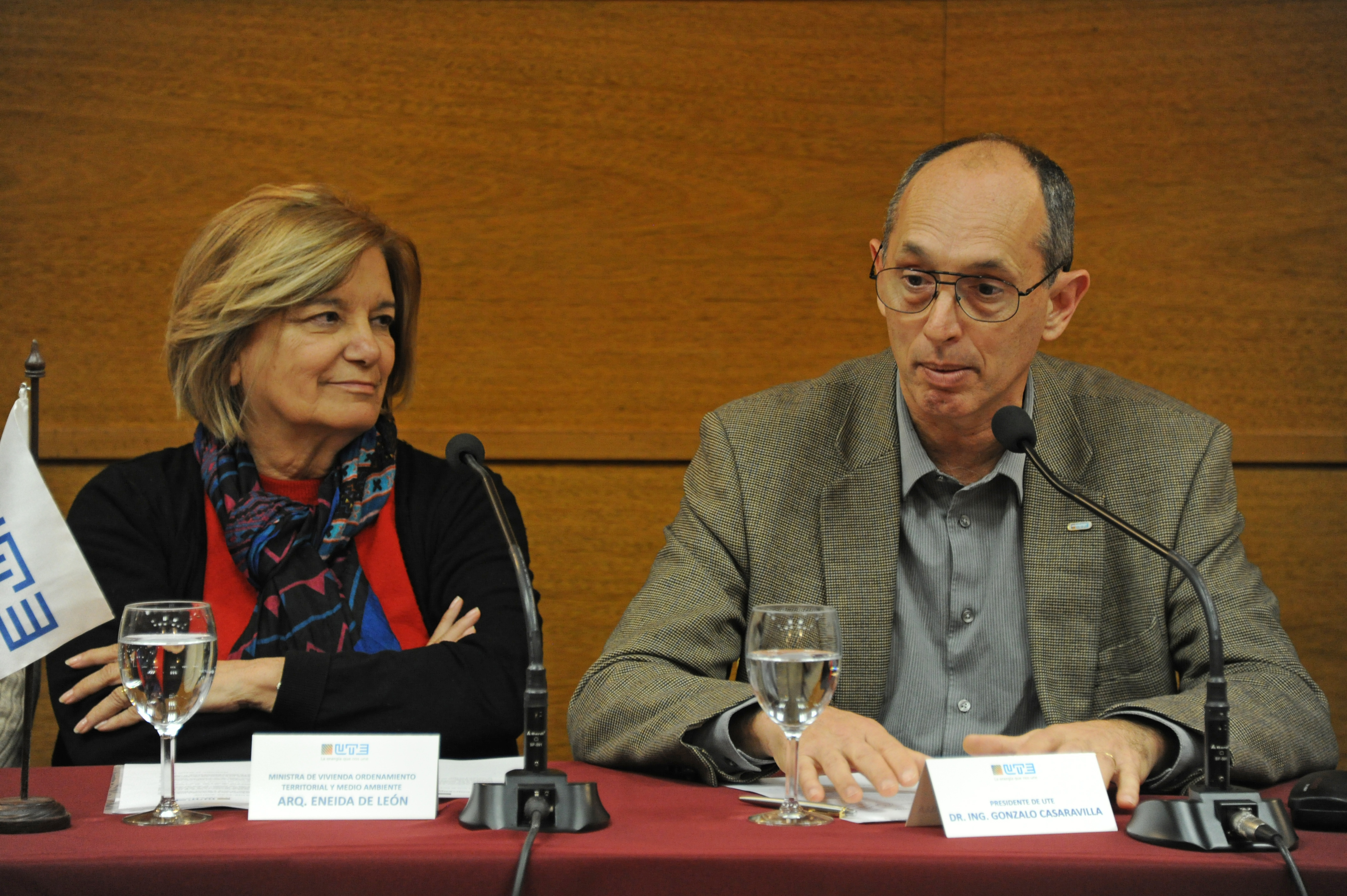 Suscripción de acuerdo entre UTE y Ministerio de Vivienda
