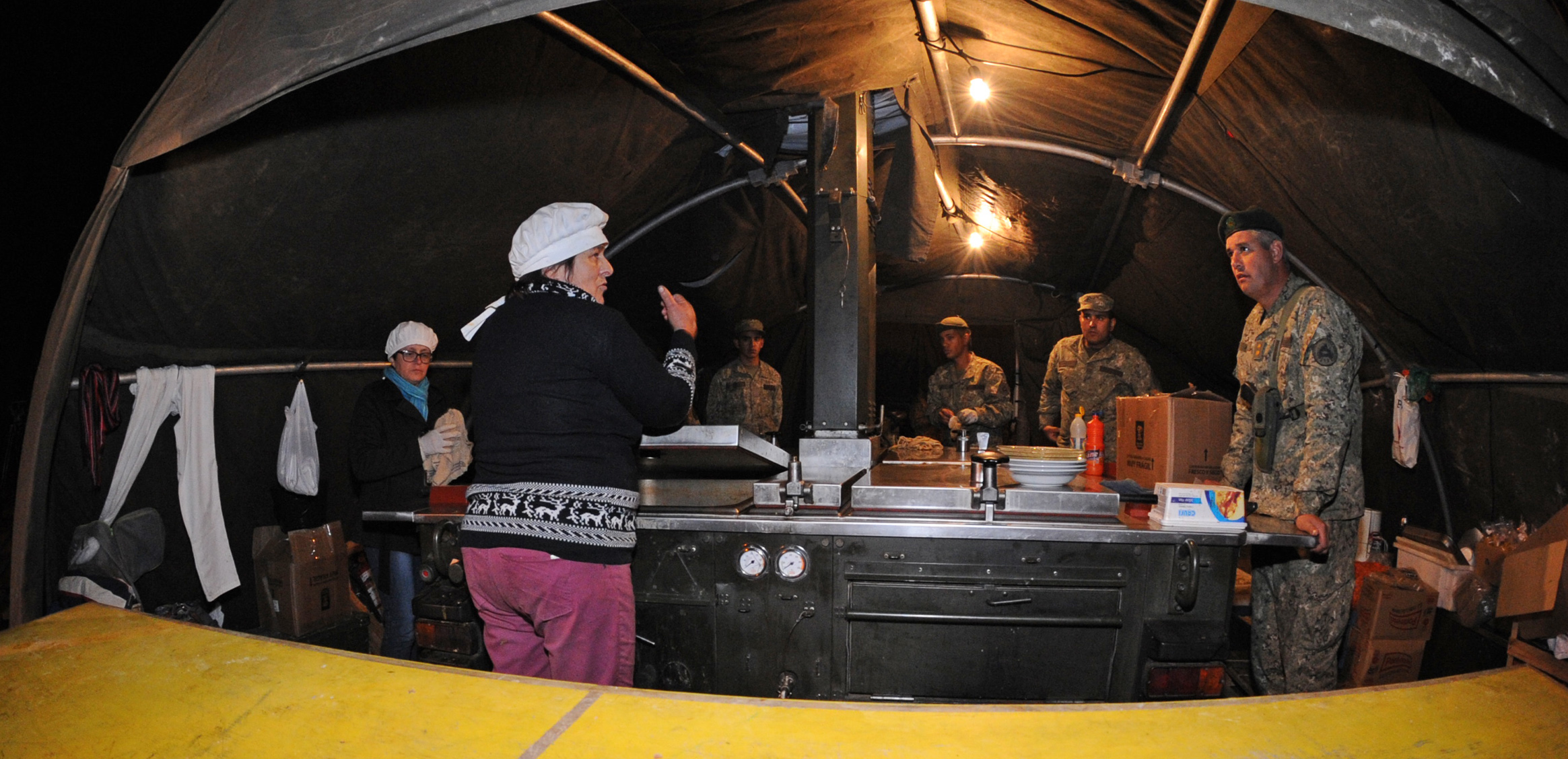 Preparación de alimento para los evacuados