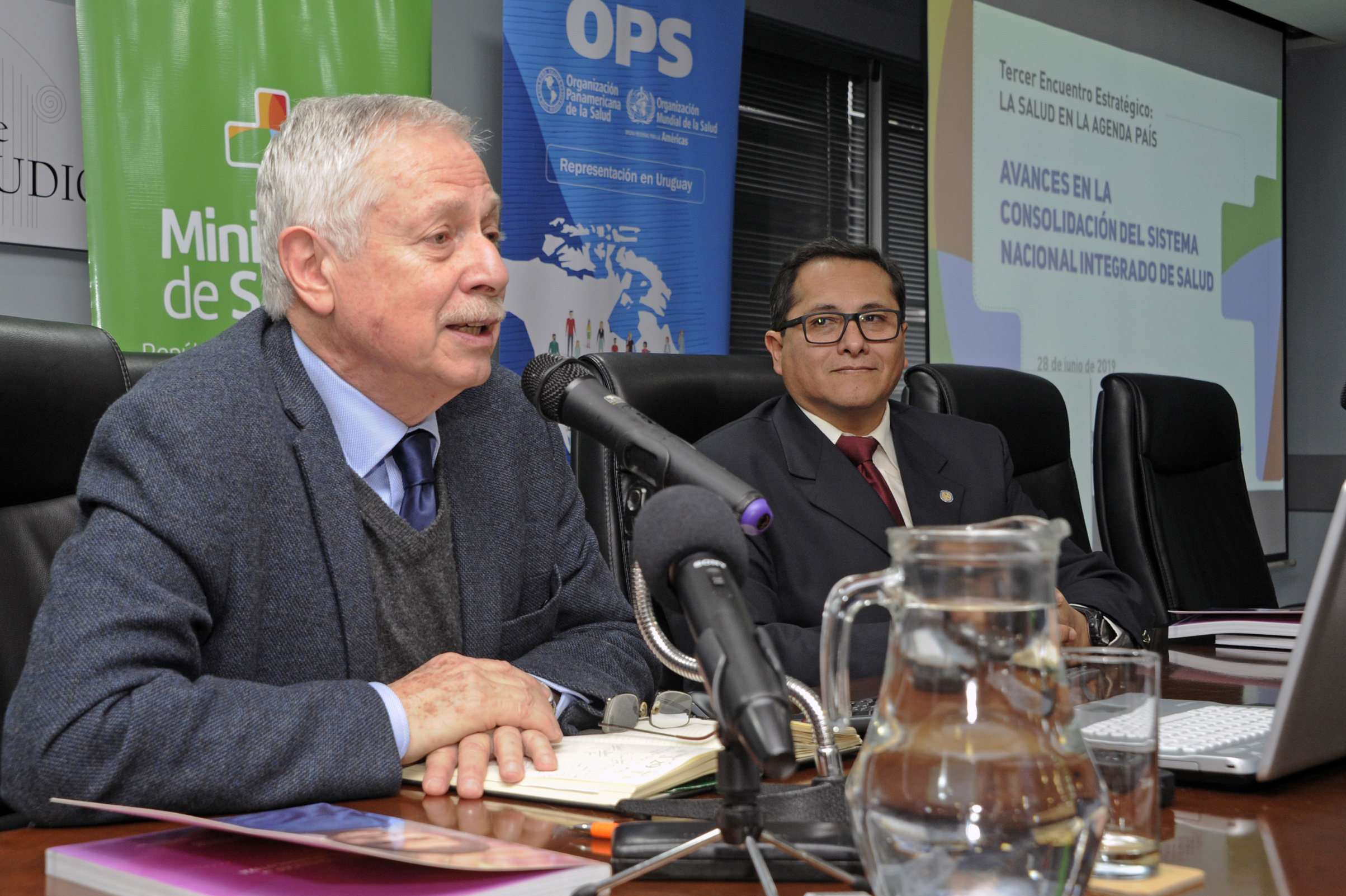 Ministro Jorge Basso y Giovanni Escalante