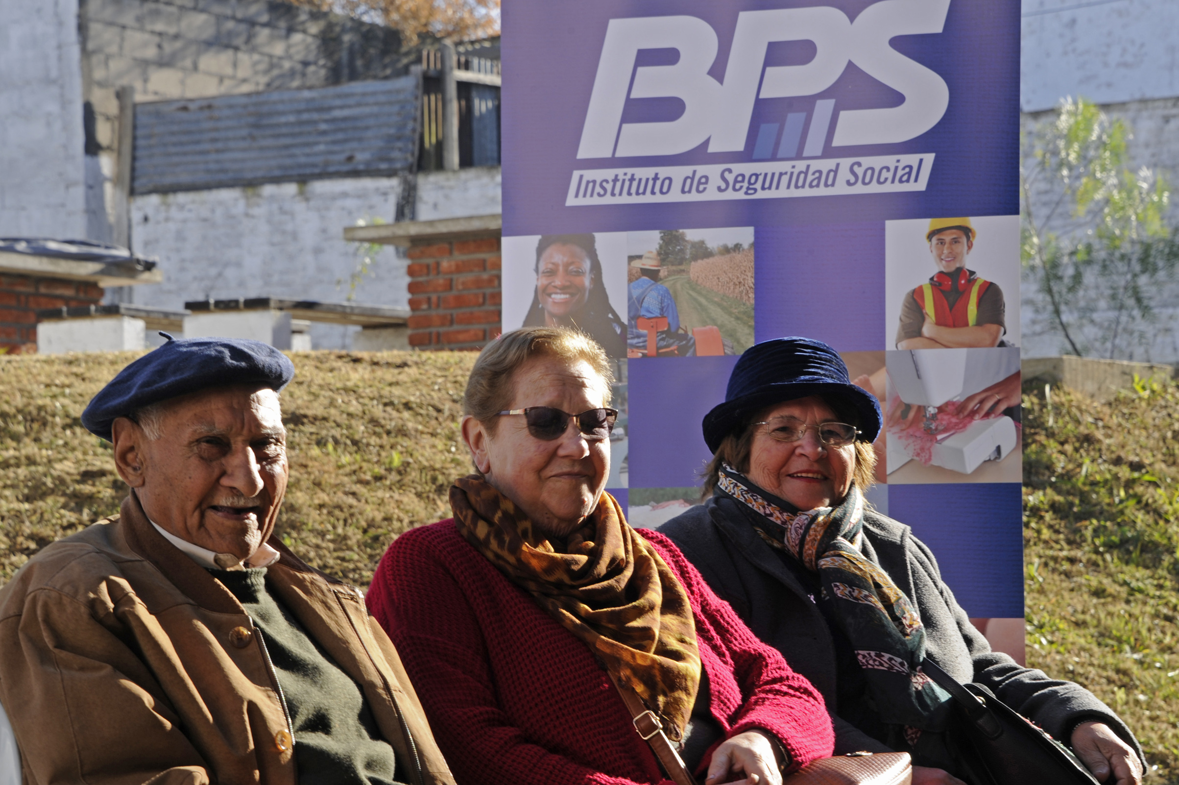 Ministerio de Vivienda y el Banco de Previsión Social inauguraron en la ciudad de Rivera, un complejo habitacional de 18 unidades habitacionales