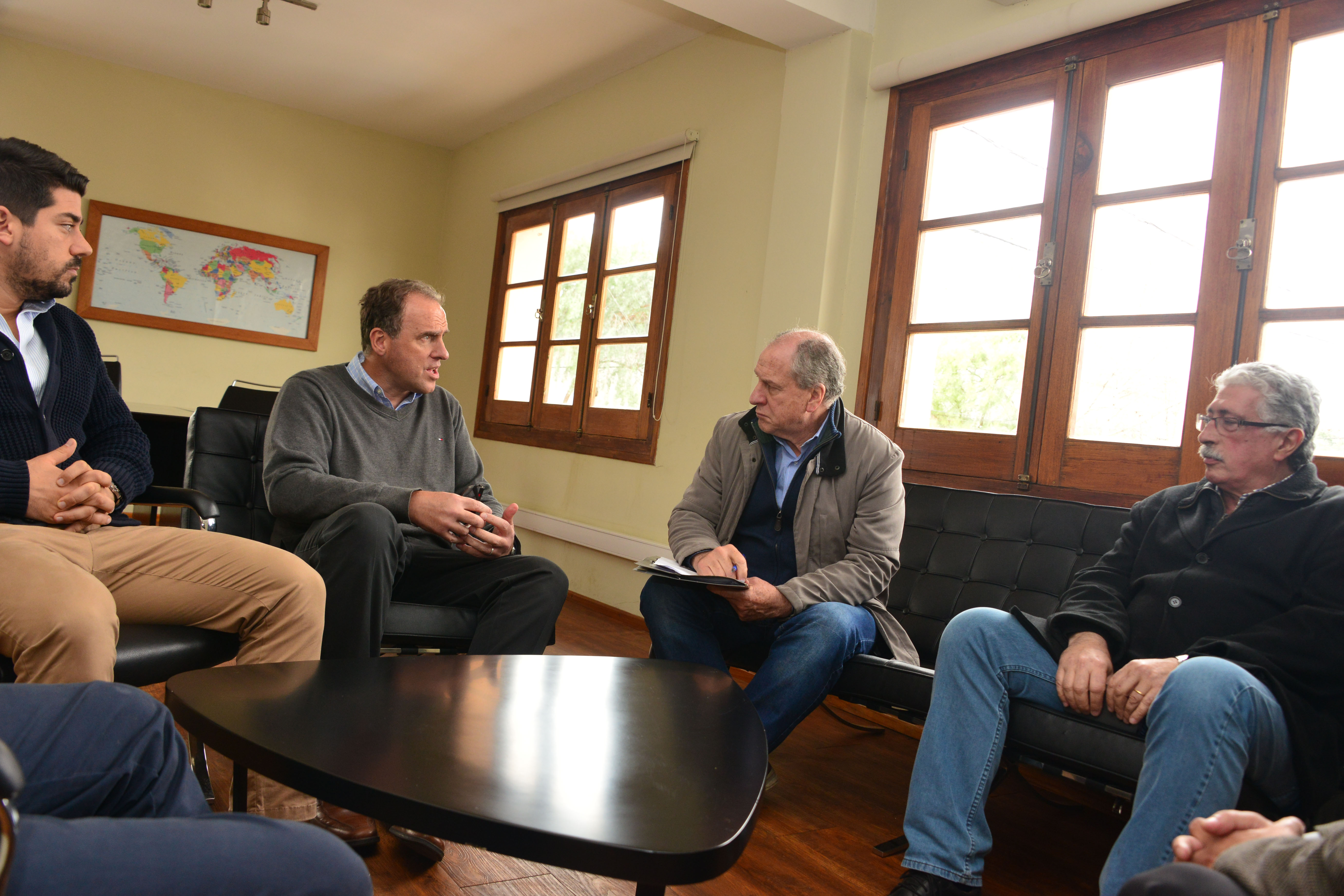 Murro mantuvo reuniones con la liga comercial y empresarial de Dolores y con ejecutivos de Molino Dolores