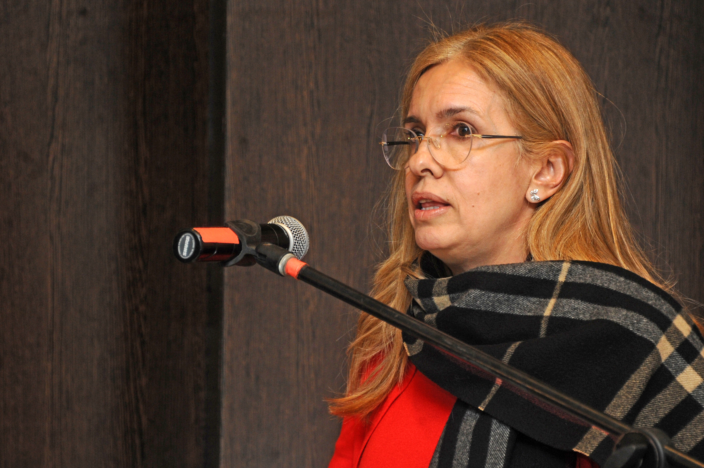 Conferencia de prensa de la presidenta de Ancap, Marta Jara