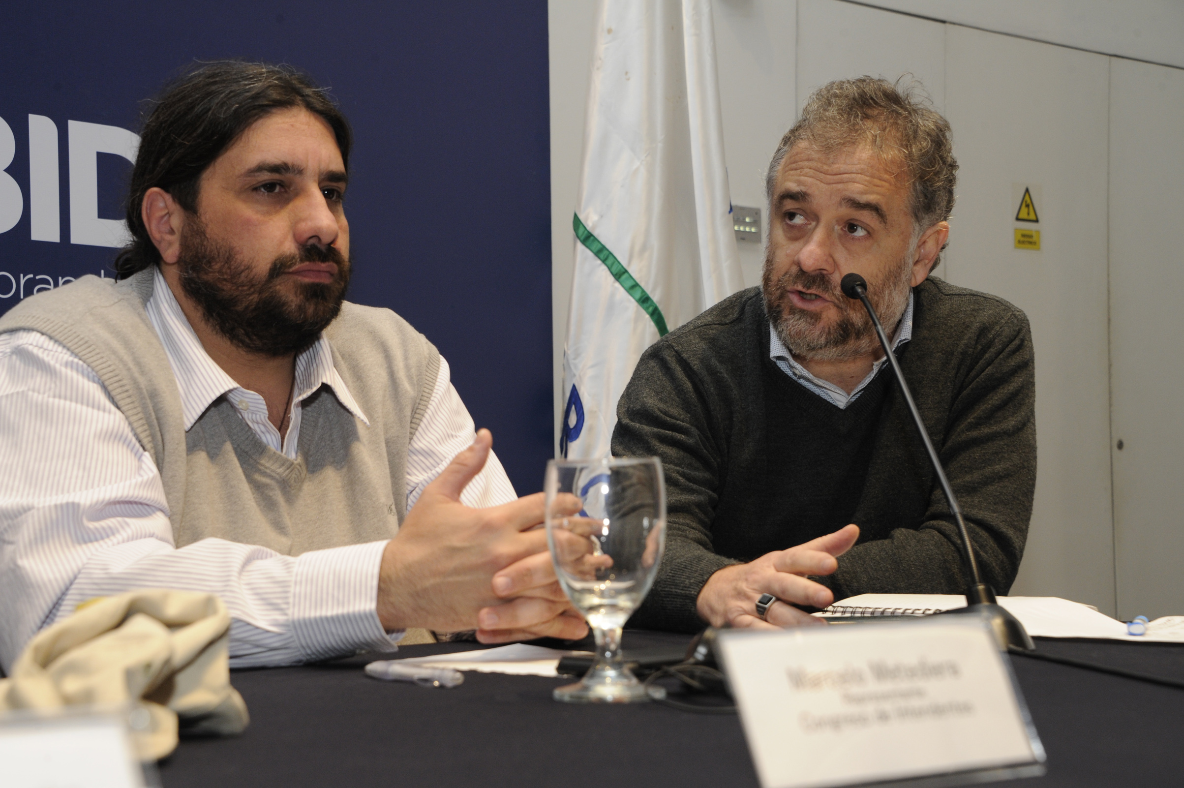 Panel de discusión de alto nivel en seguridad vial organizado por la Fundación Gonzalo Rodríguez y el Banco Interamericano de Desarrollo (BID)