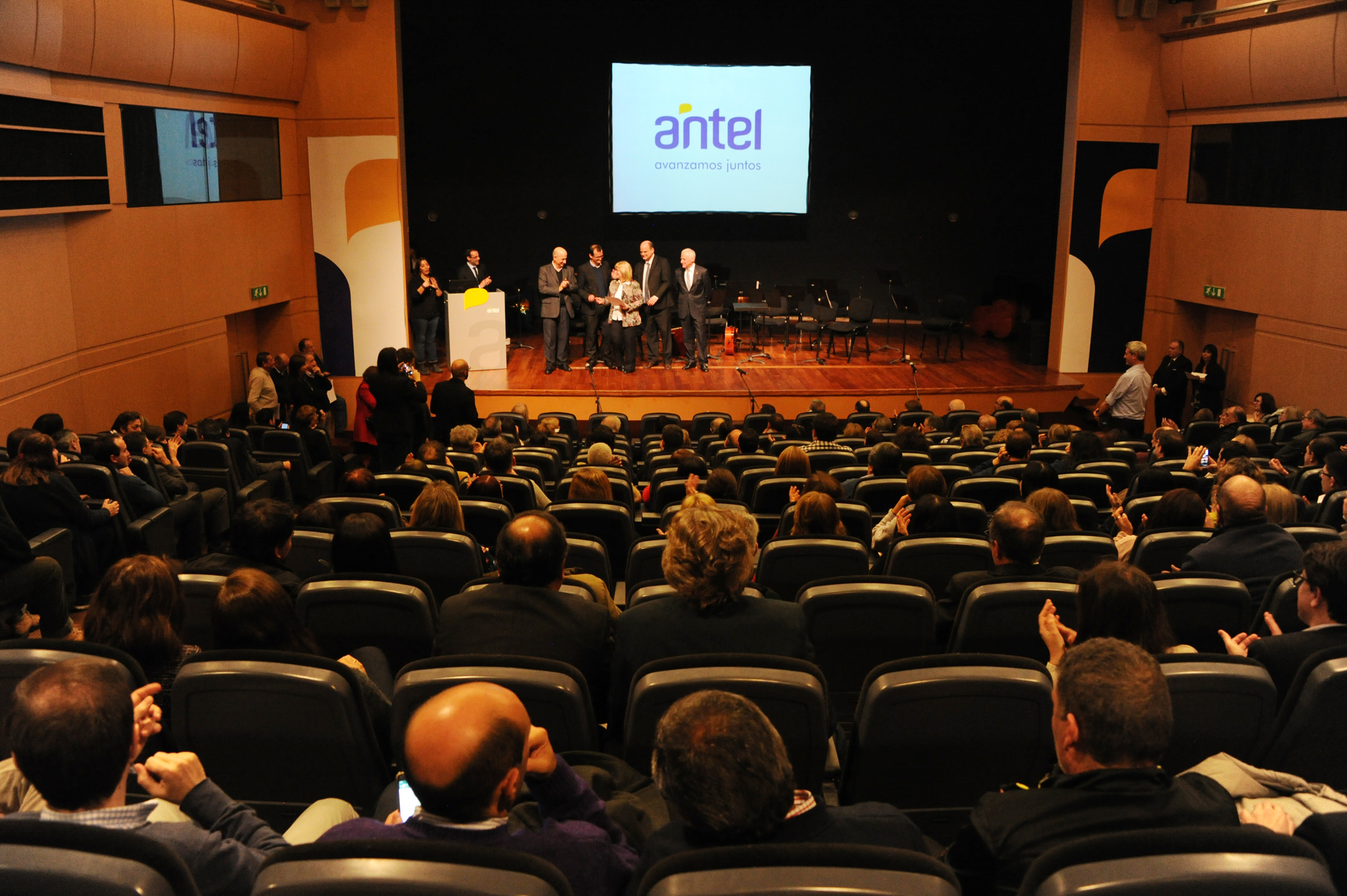 Celebración del 45.° aniversario de ANTEL