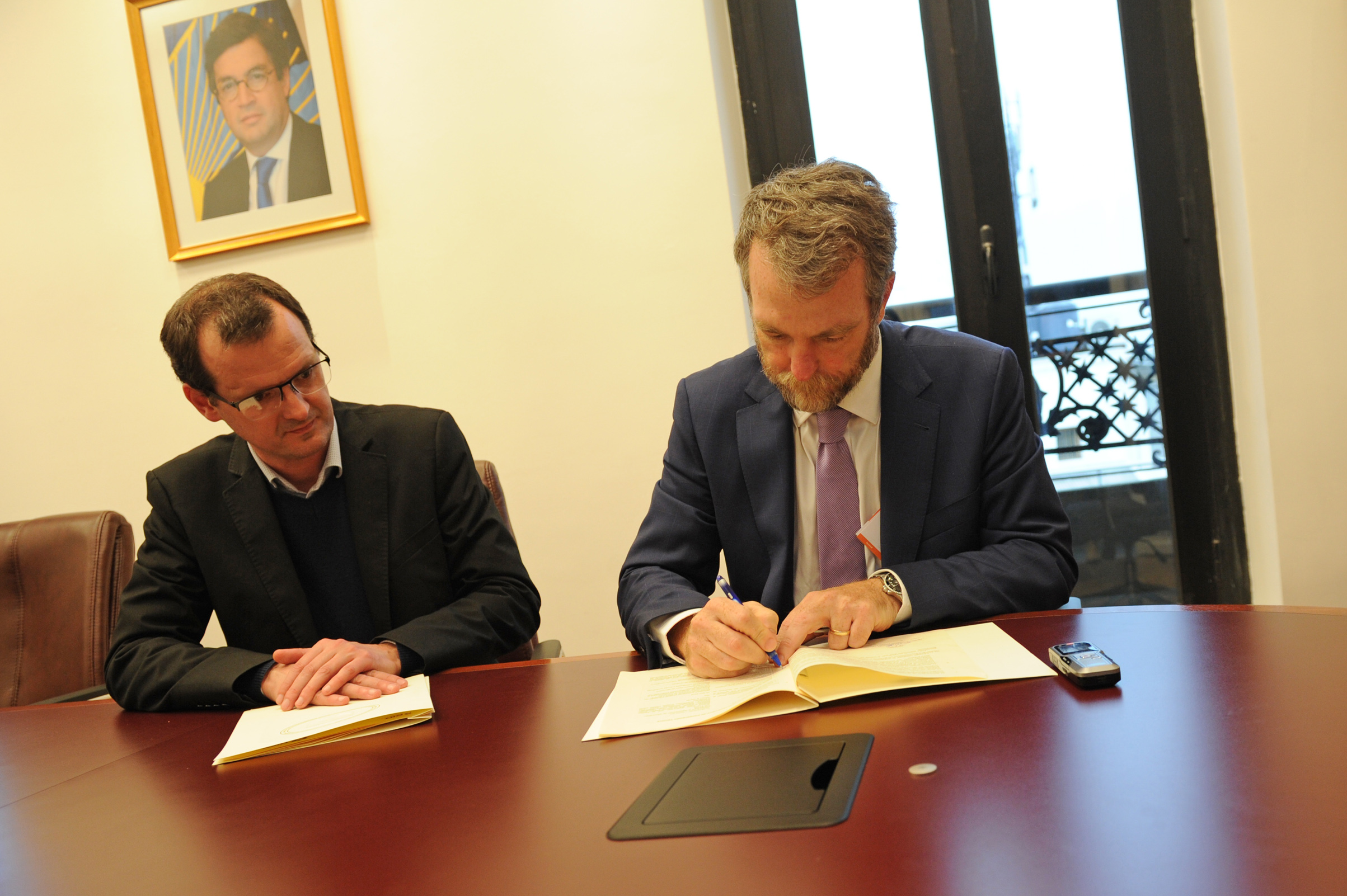 Firma de convenio entre Ministerio de Industria y el Banco Interamericano de Desarrollo (BID)