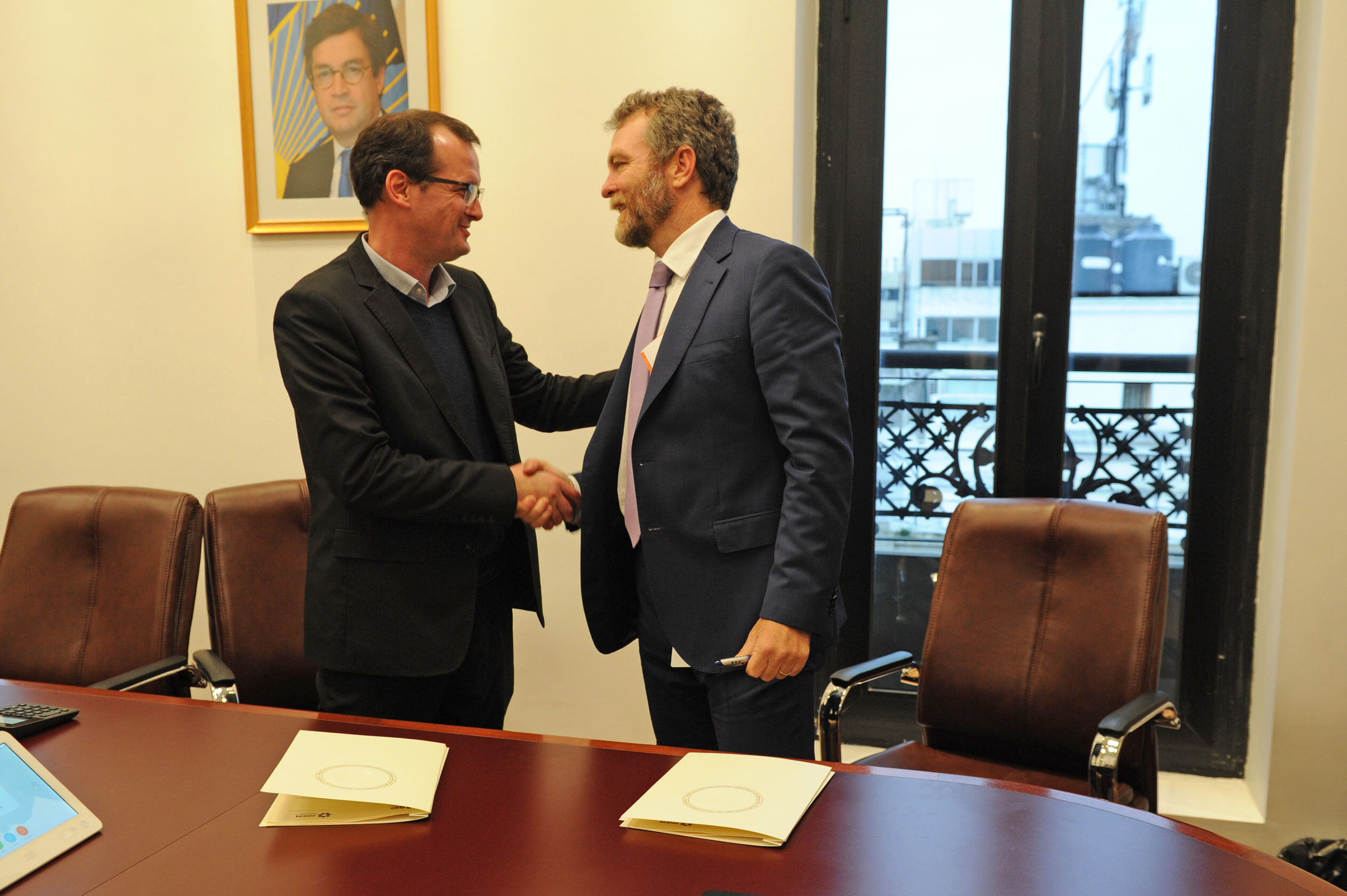 Firma de convenio entre Ministerio de Industria y el Banco Interamericano de Desarrollo (BID)