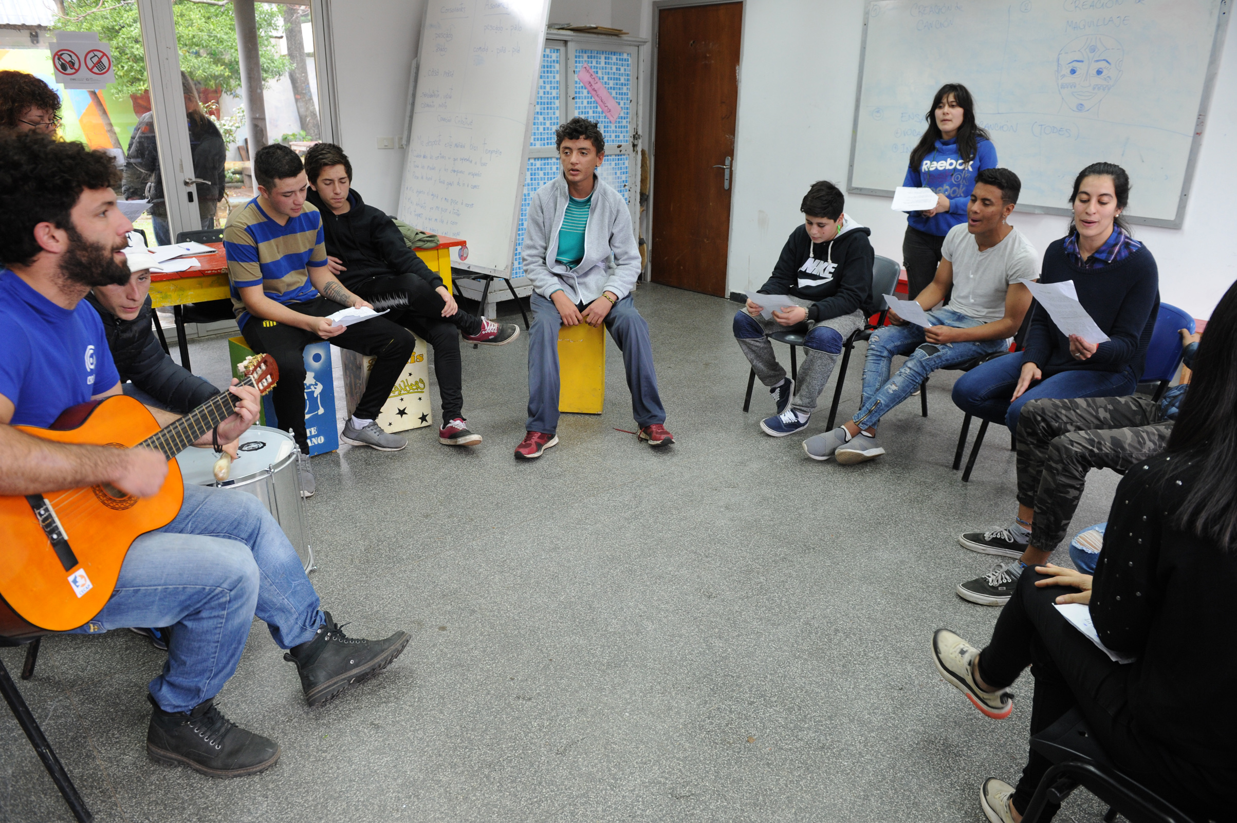 Recorrida de autoridades de la educación por centros de Maldonado