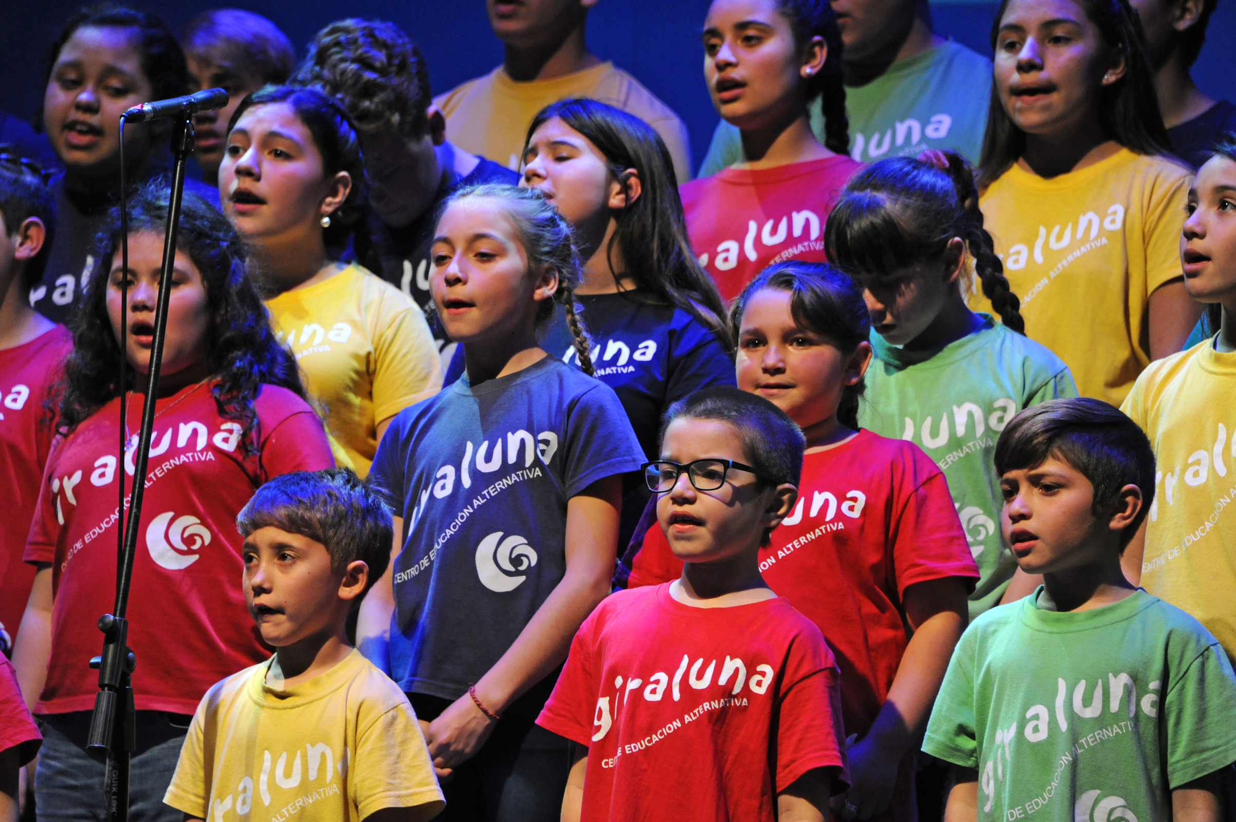 Actividad del INAU en el Teatro Solís denominada Dale Voz a Tus Ideas