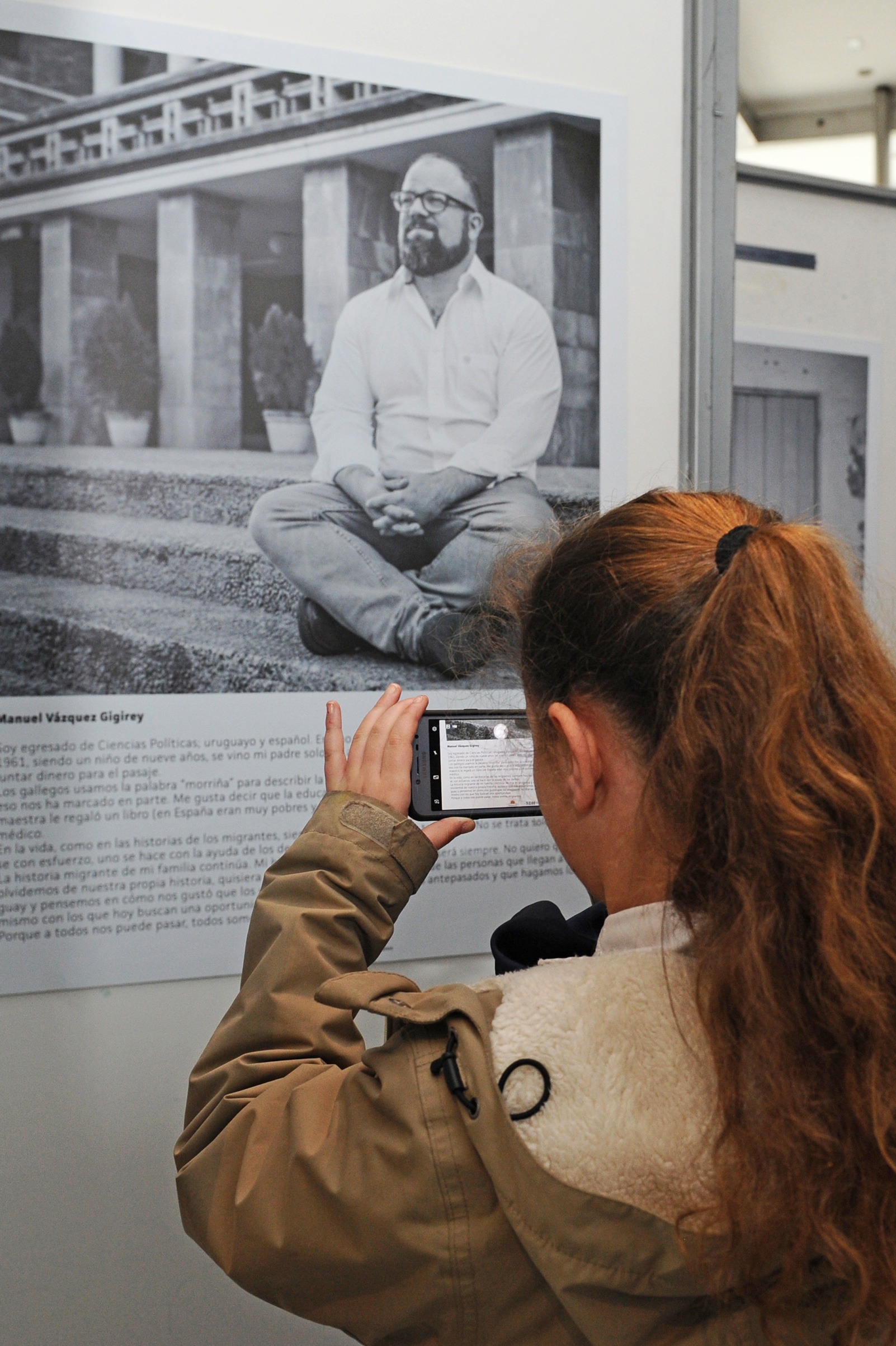 Muestra fotográfica de Carlos Lebrato, denominada Todos y todas somos, fuimos, seremos migrantes o descendientes de migrantes