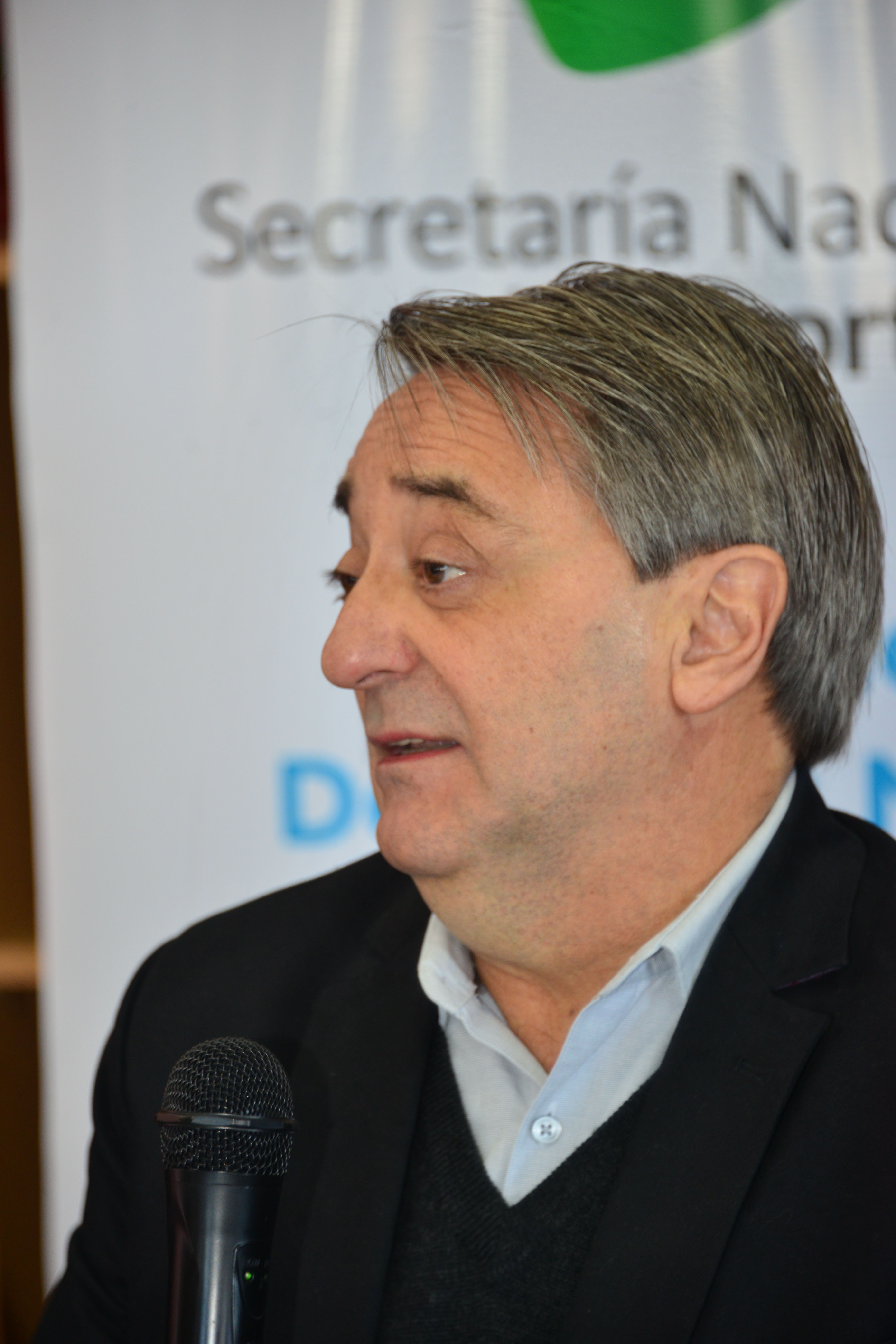 Titular de la Secretaría de Deporte, Fernando Cáceres