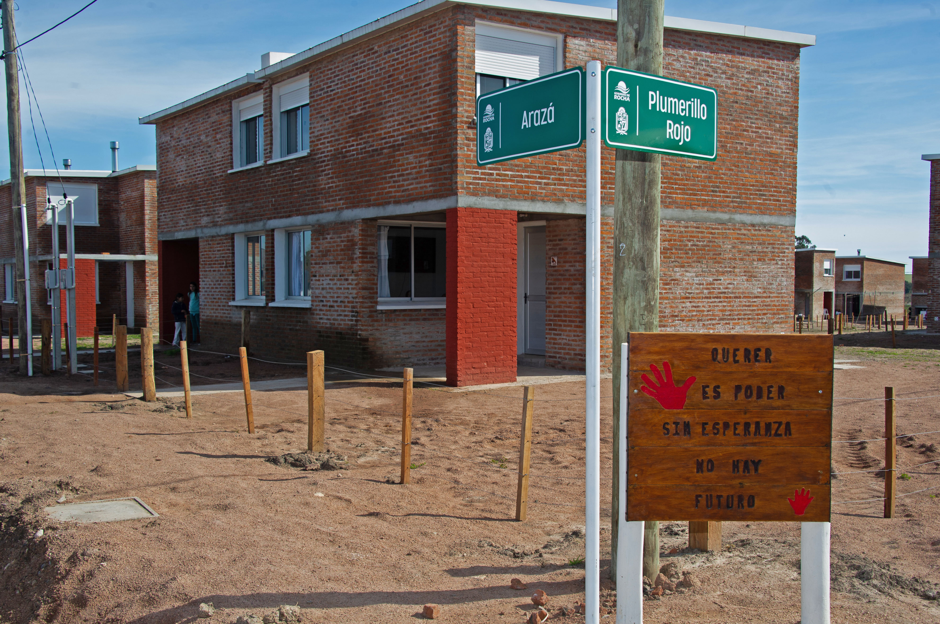 Mevir hace entrega de viviendas a 105 familias de Lascano, Rocha