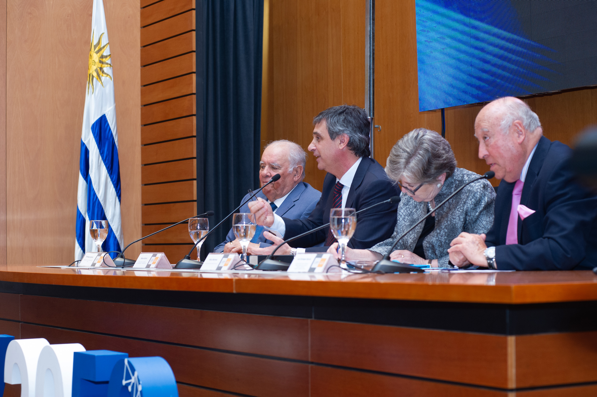 Director de OPP Álvaro García, haciendo uso de la palabra