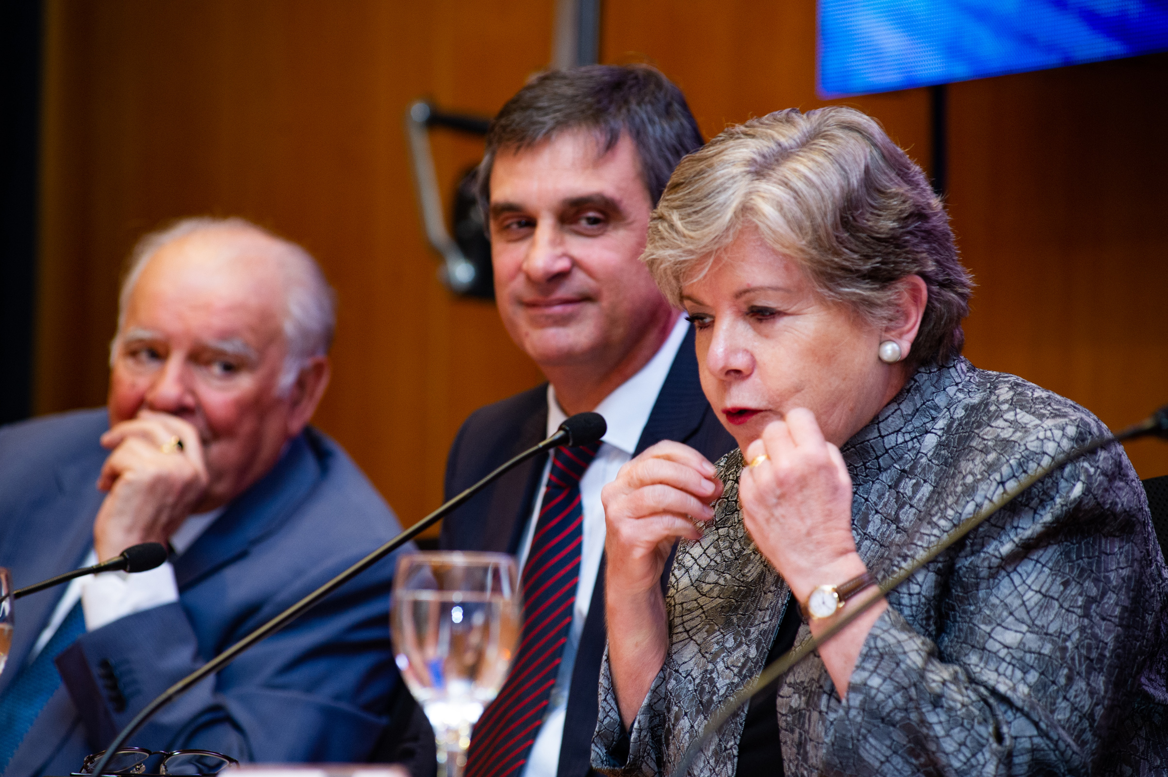 Secretaria ejecutiva de la Comisión Económica para América Latina y el Caribe (Cepal), Alicia Bárcena, dirigiéndose a los presentes