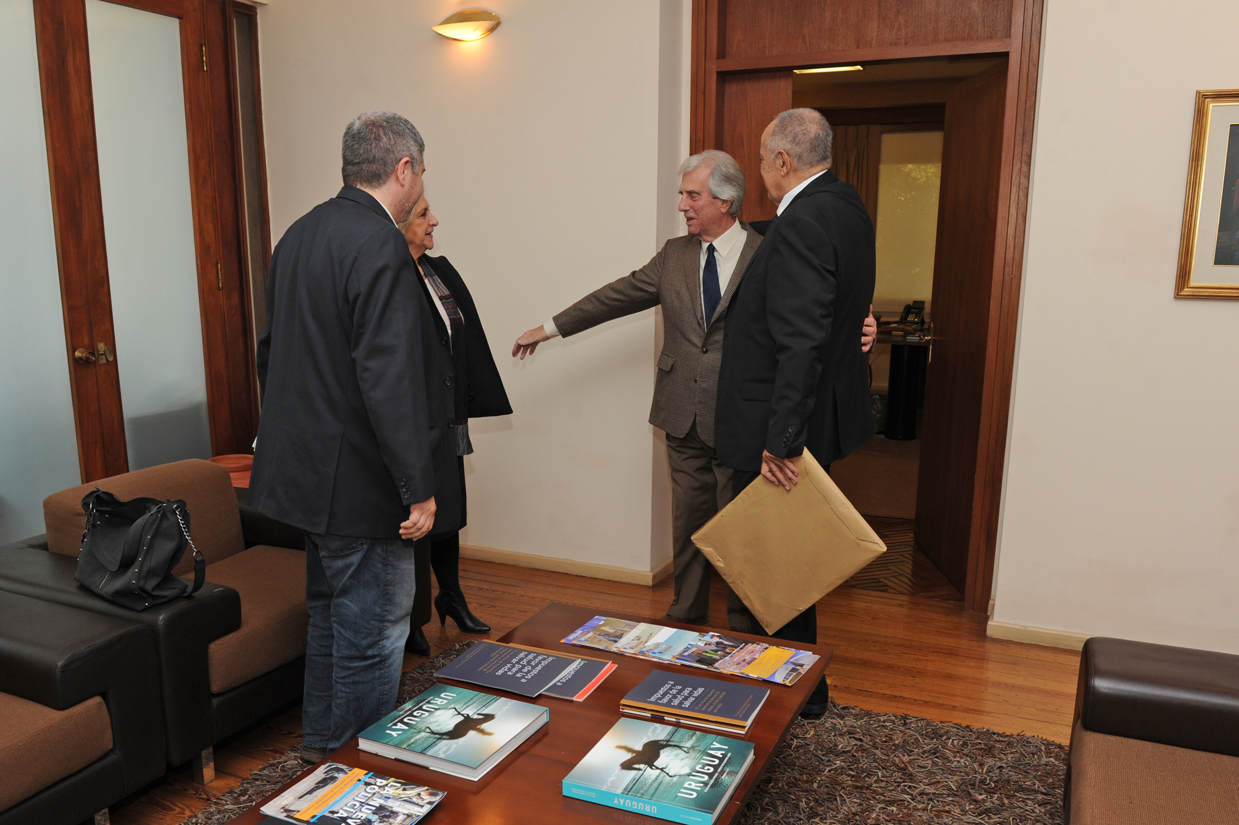 Presidente Tabaré Vázquez recibió a responsables del diario “La República”