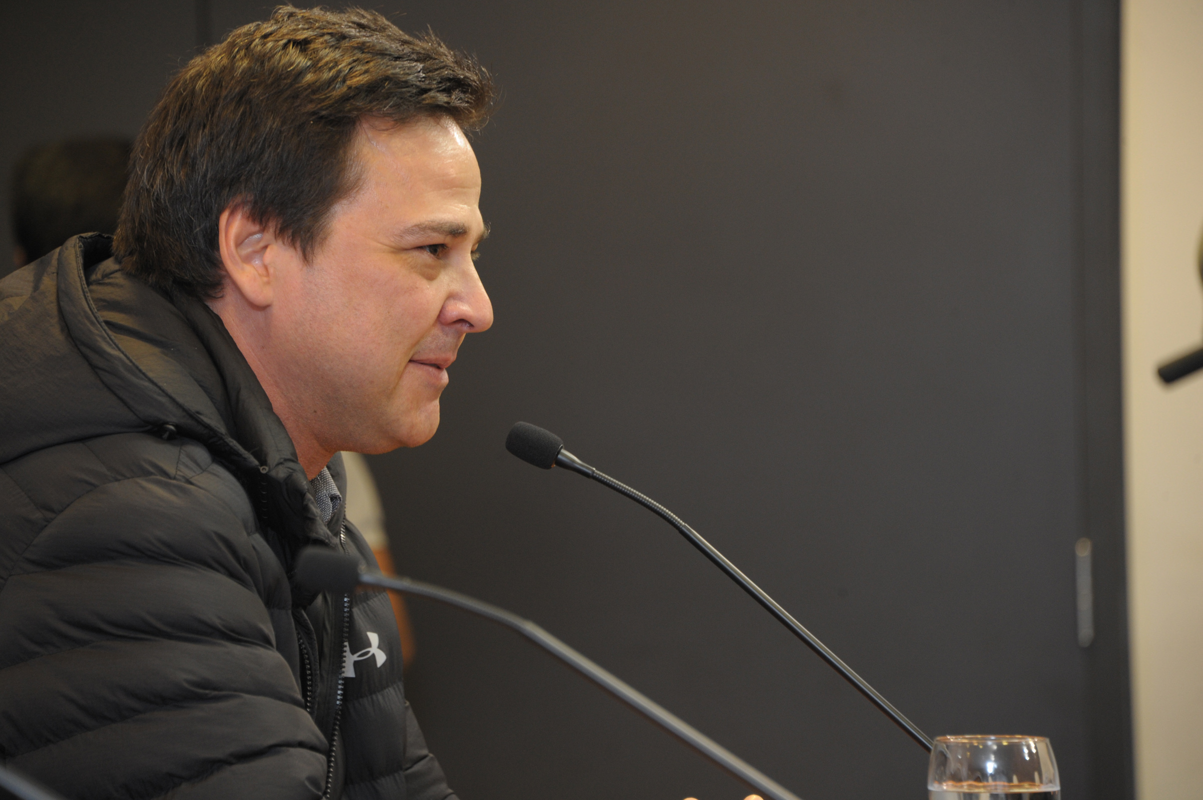 Conferencia de prensa lanzamiento partido de Pelota al Medio a la Esperanza, preliminar del clásico de fútbol uruguayo