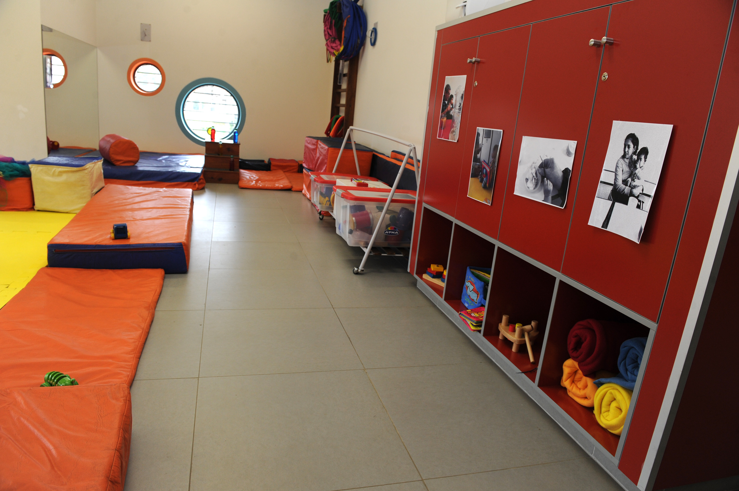 Inauguración de CAIF, un parque con juegos infantiles y una huerta, ubicados en Parque del Plata