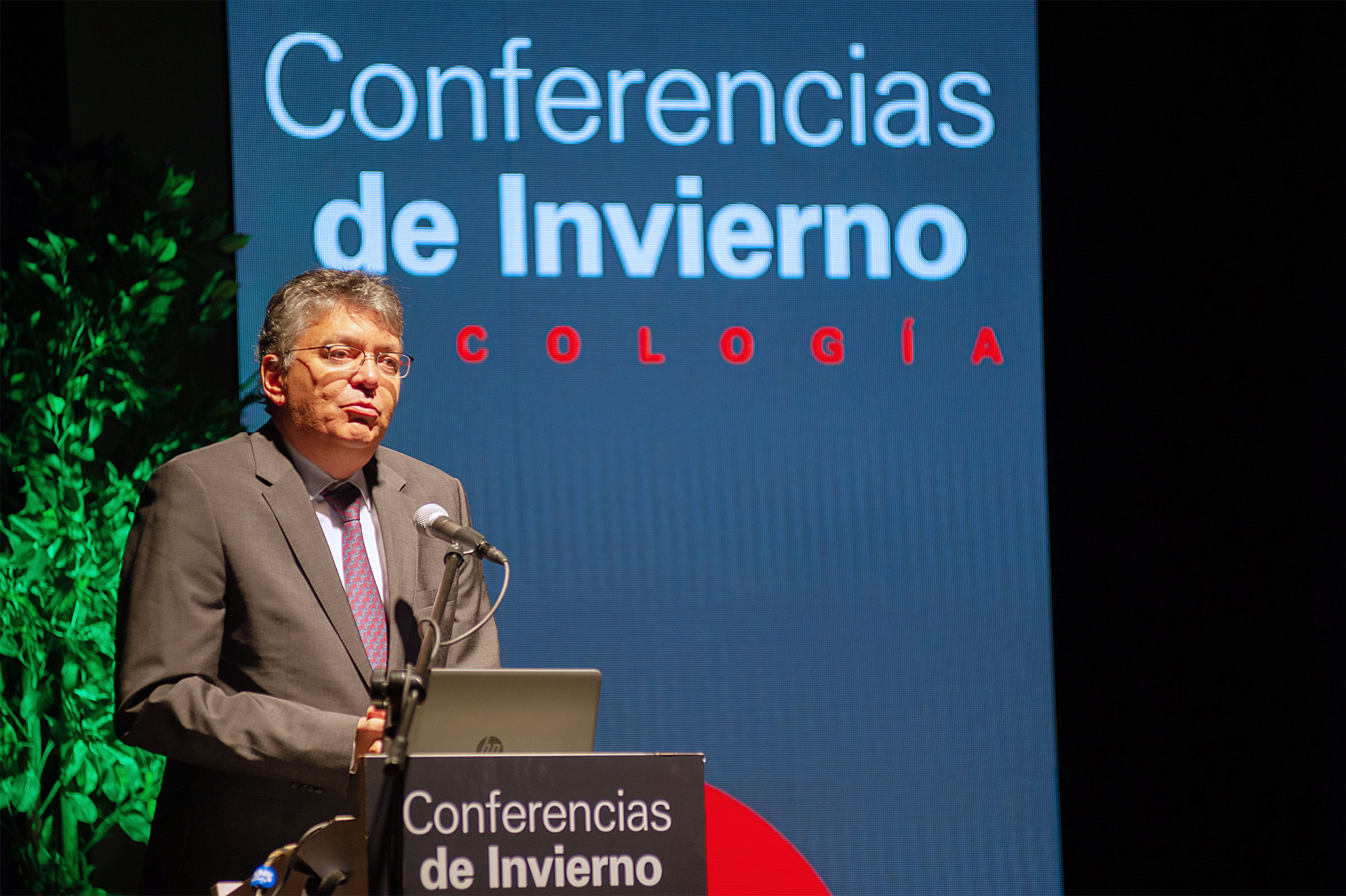 Inicio de las Conferencias de Invierno de Oncología en el auditorio Carlos Vaz Ferreira de la Biblioteca Nacional