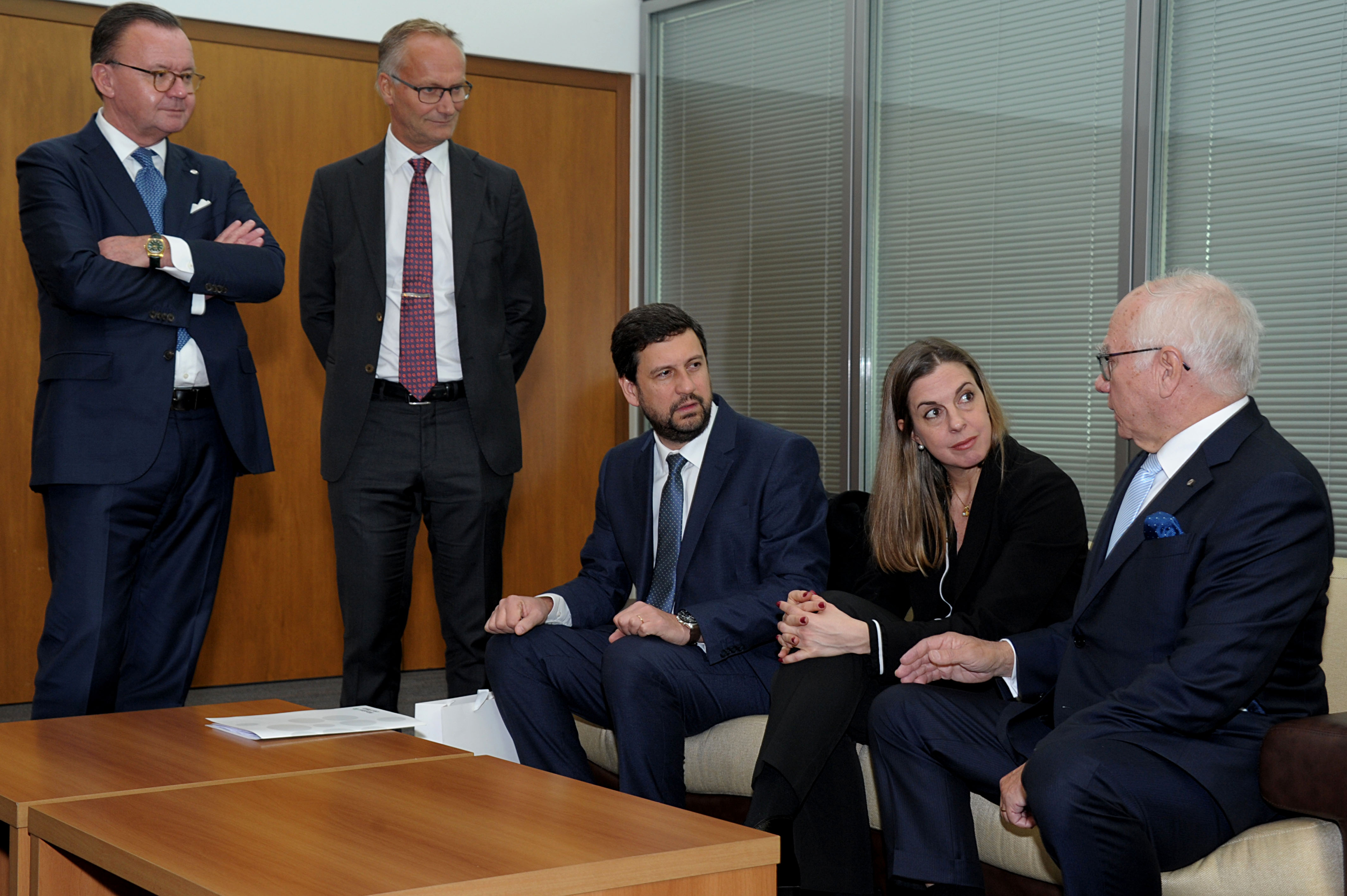 Vázquez recibió a delegación de Stora Enso en el piso 11 de la Torre Ejecutiva