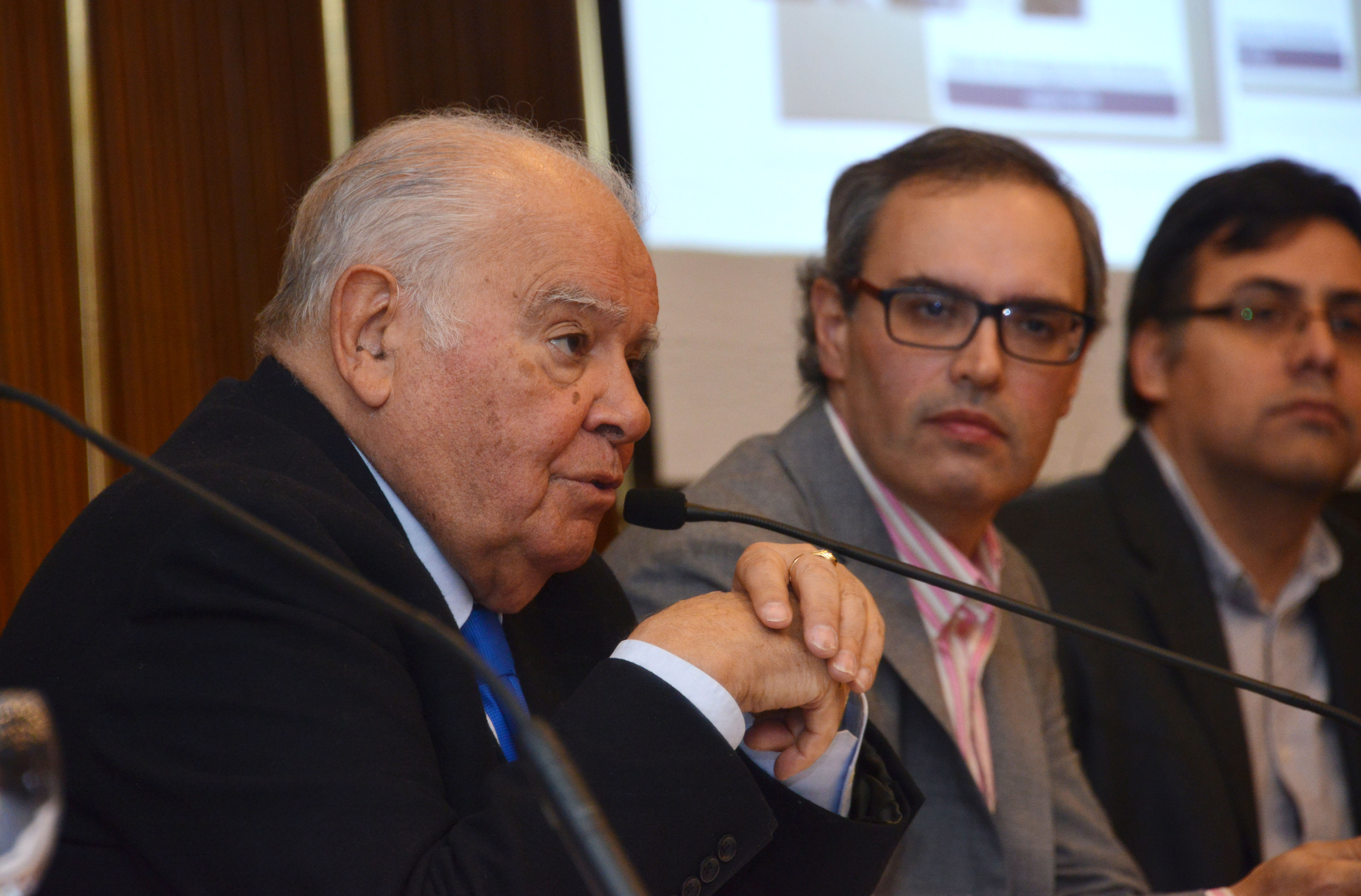 Presentación del estudio “Presente y futuro de la seguridad social en Uruguay - Desafíos ante la transición demográfica y el cambio tecnológico”