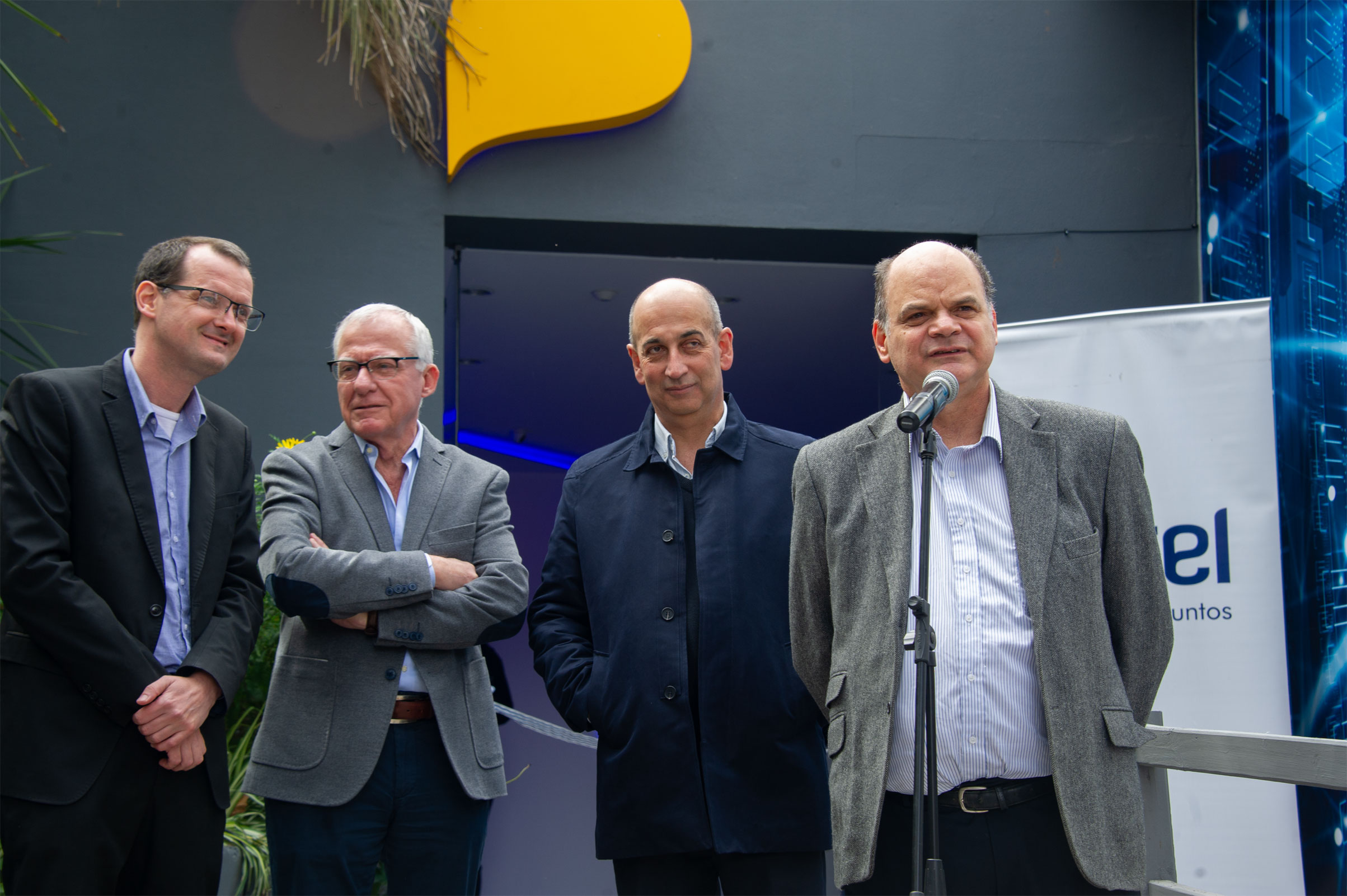 Inauguración del estand de Antel en Expo Prado