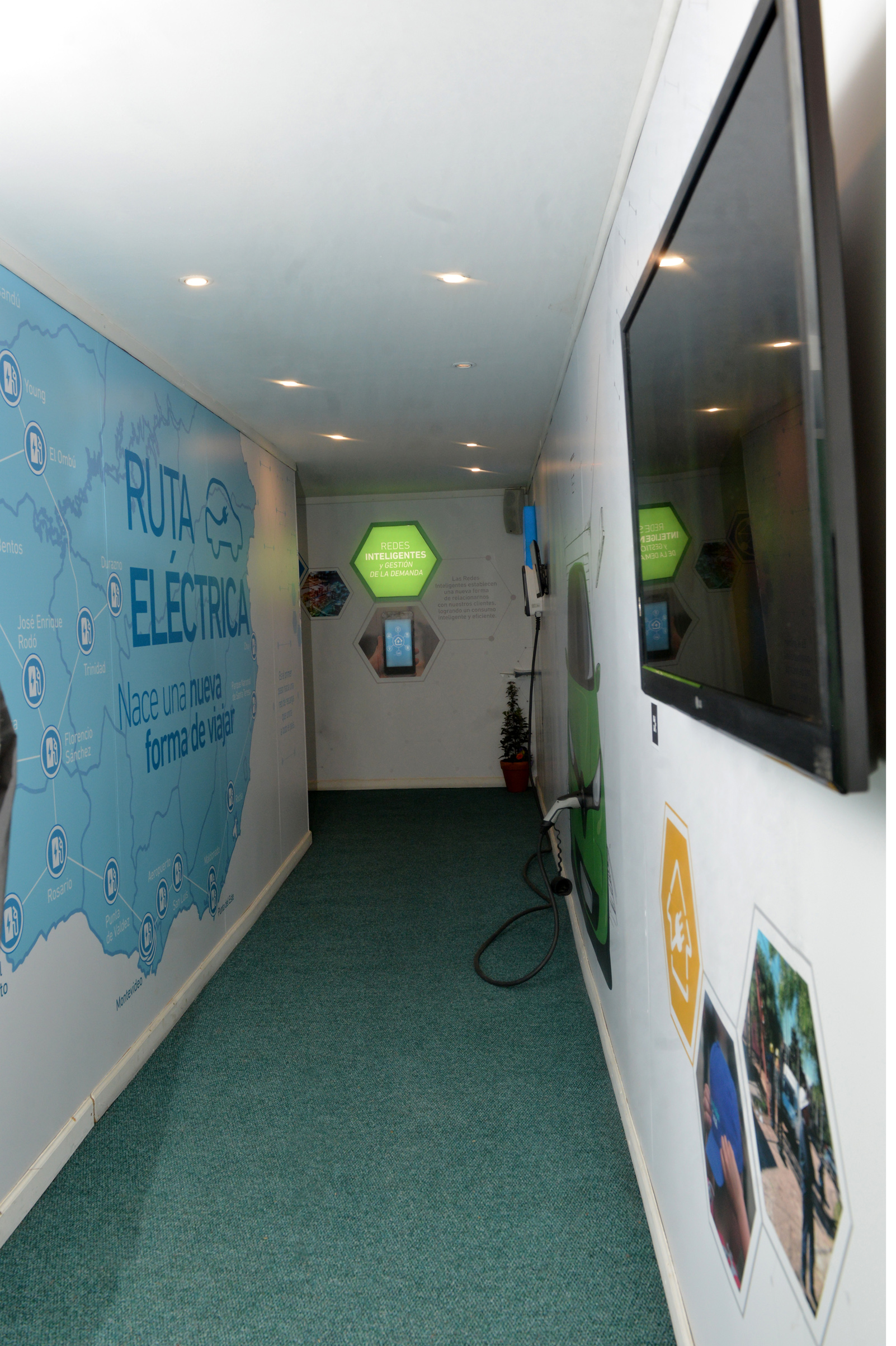UTE inauguró su estand en la Expo Prado 2019