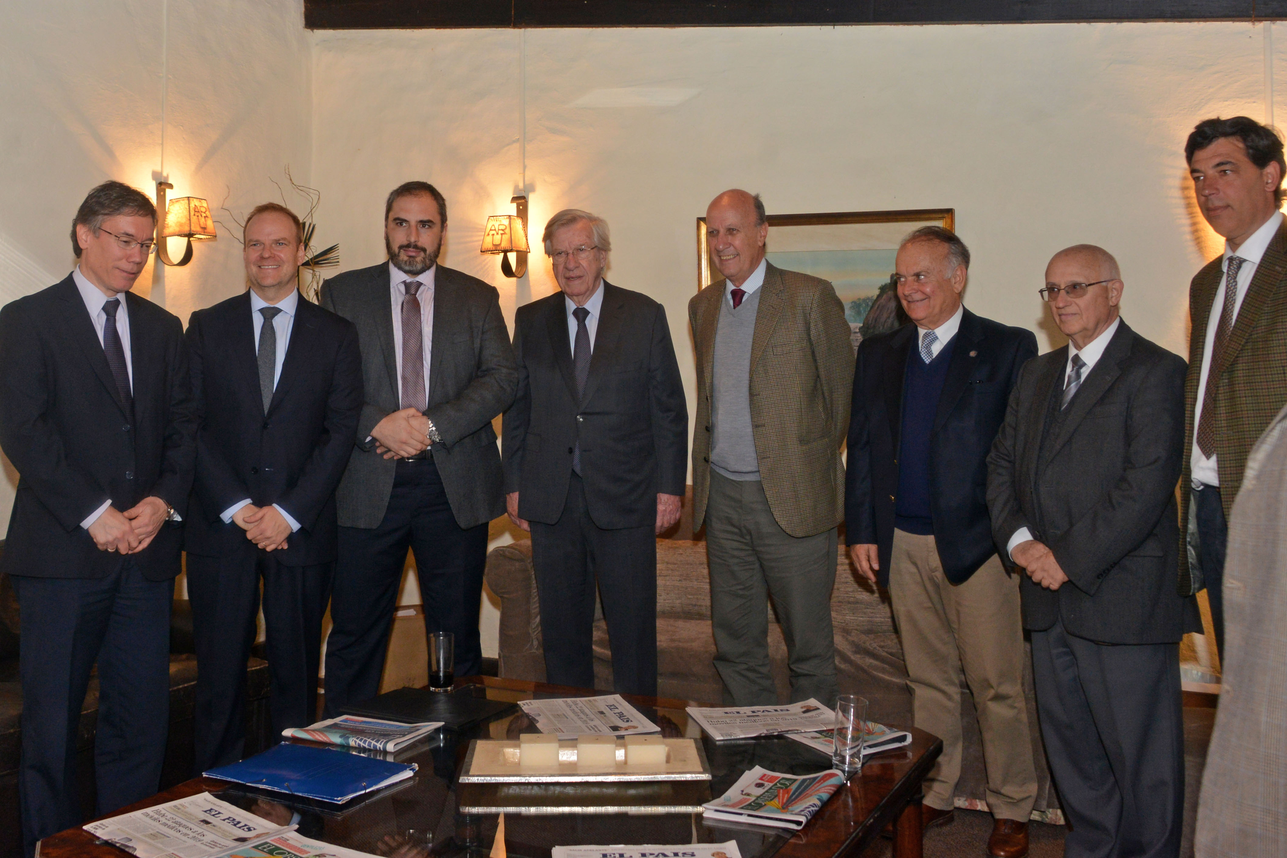 Encuentro entre el ministro Danilo Astori y la Asociación Rural del Uruguay