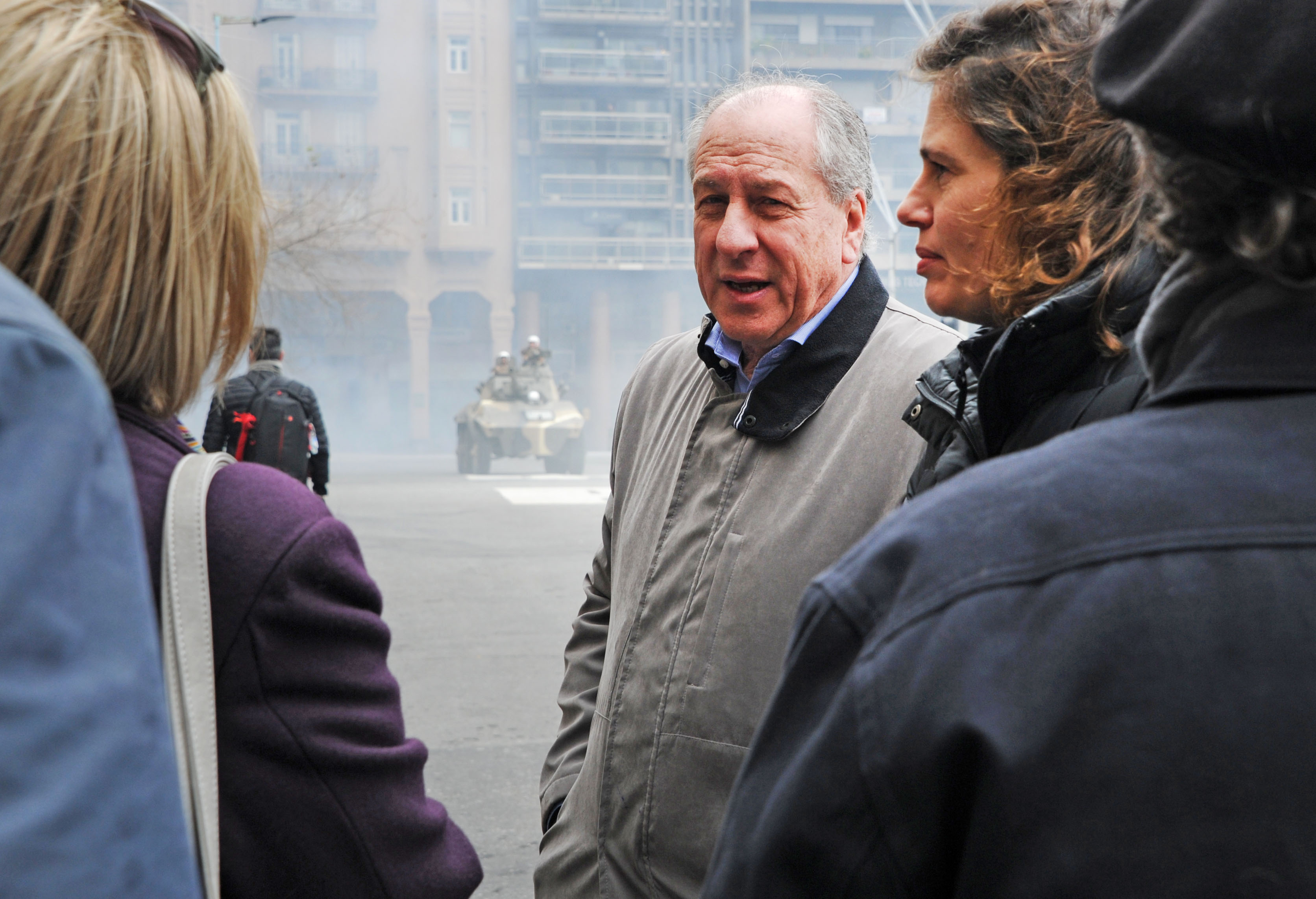 Autoridades de Gobierno visitaron rodaje de serie “Conquest”, que se filma entre el 14 y el 18 de setiembre en Montevideo