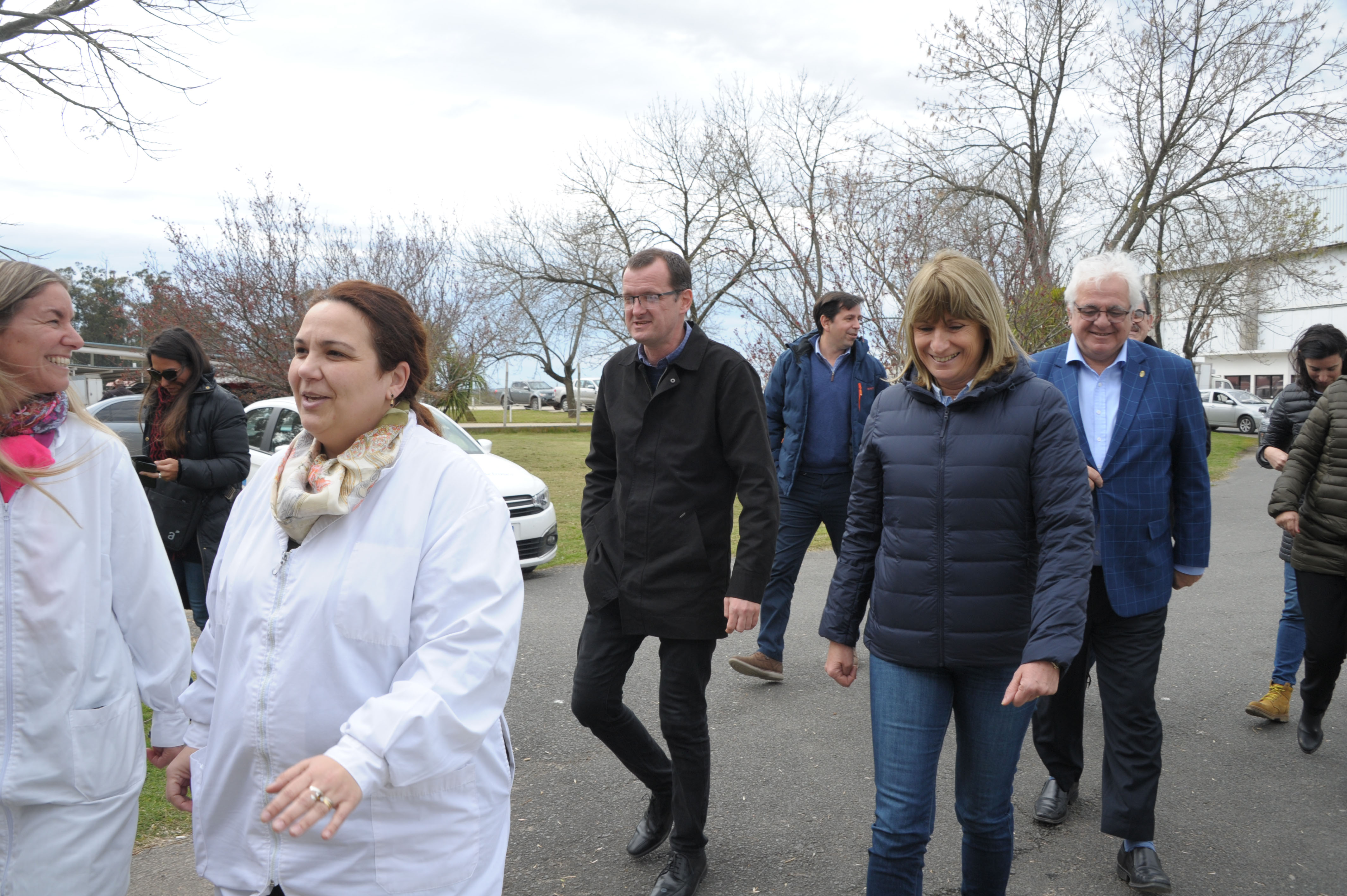 Autoridades encabezadas por Guillermo Moncecchi recorren el frigorífico Pando