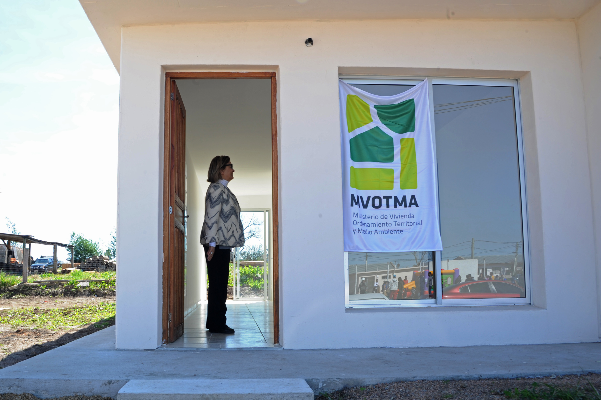 Entrega de viviendas en barrio Esperanza, San Carlos