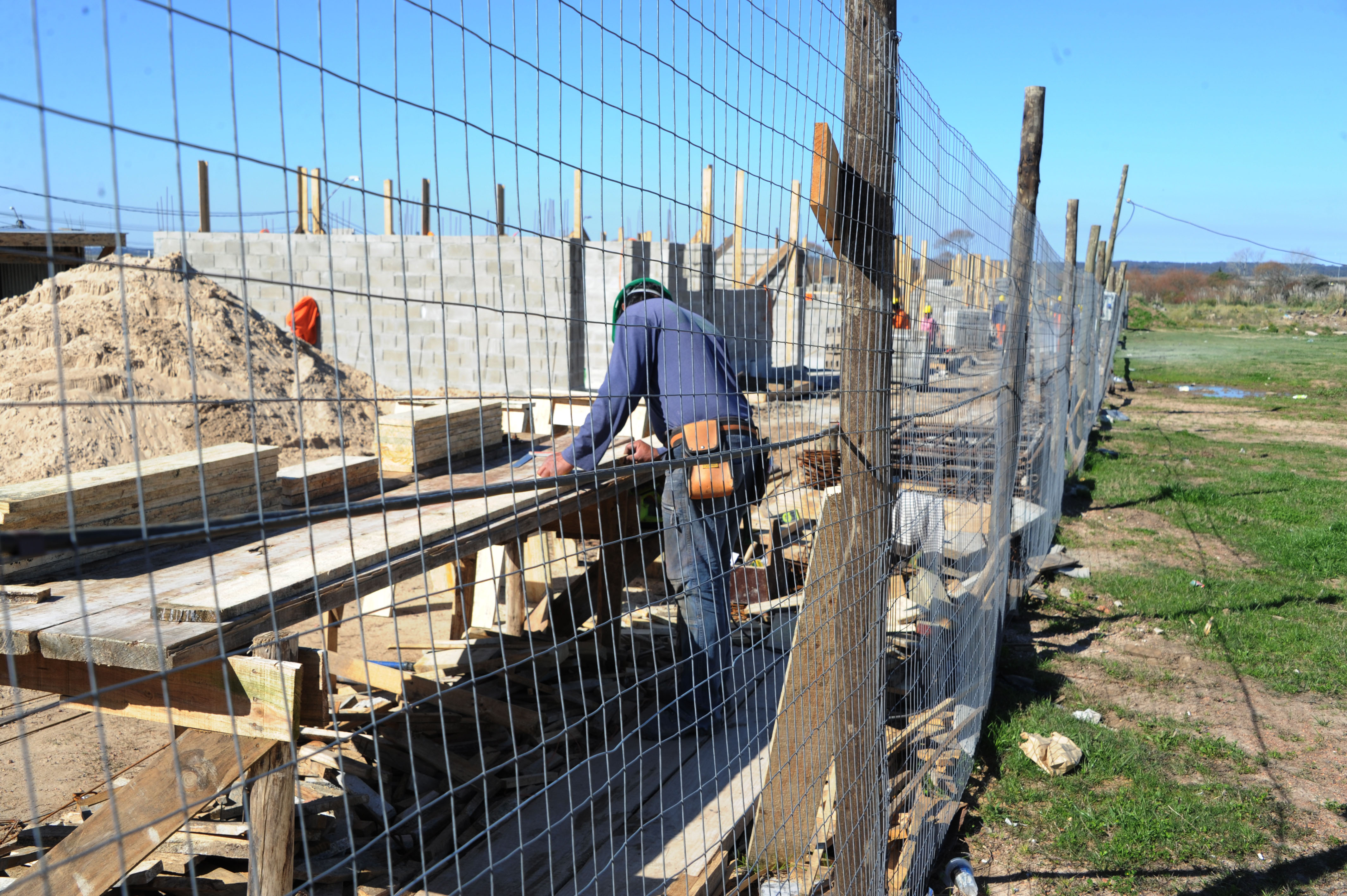 Obras en la urbanización del este para el realojo de San Antonio IV