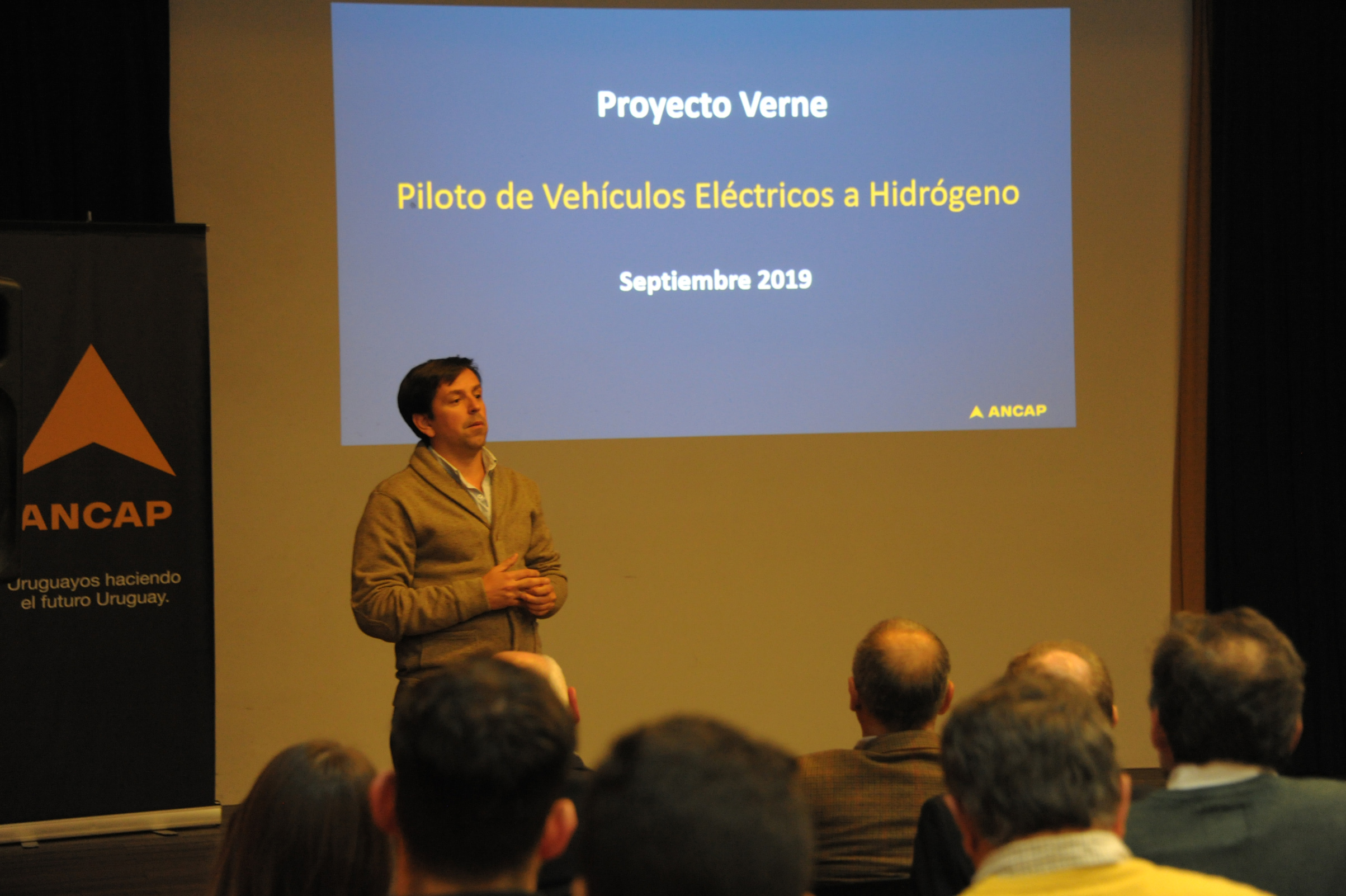 Conferencia de análisis del uso de vehículos de combustibles basados en hidrógeno para transporte de carga