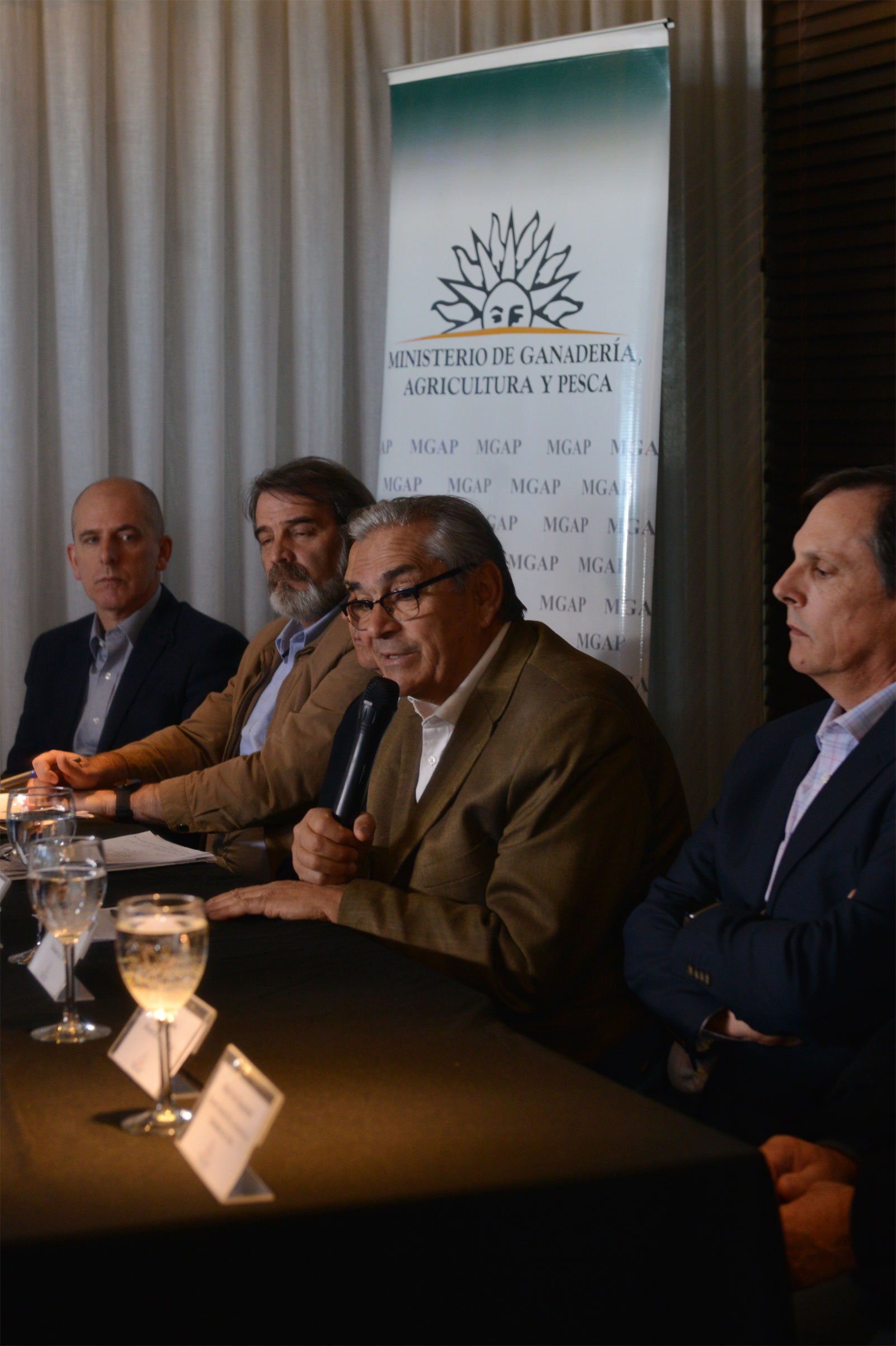 Conferencia de prensa para explicar alcance de la misión oficial a México