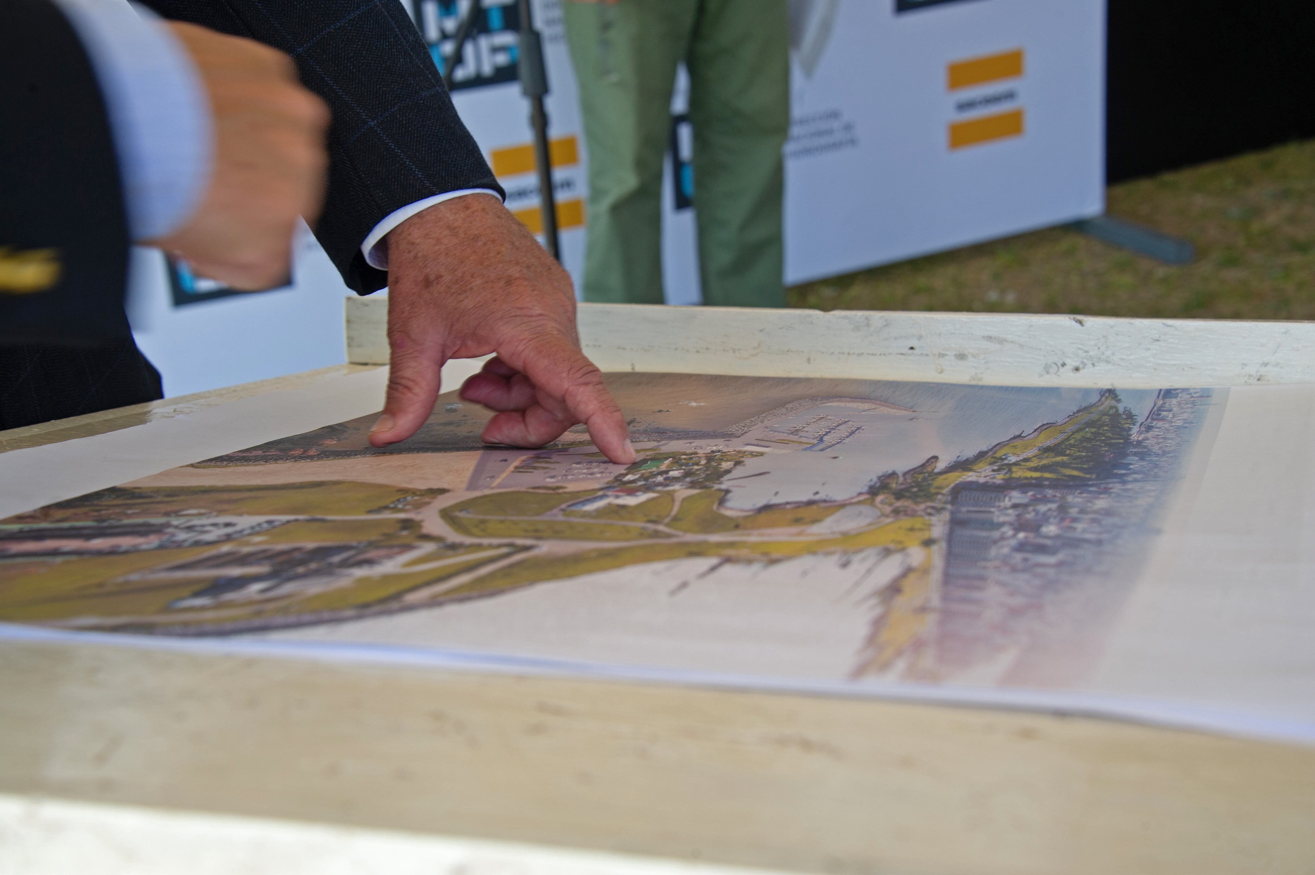 Ministro Víctor Rossi encabezó presentación de proyecto para construcción de puerto deportivo de Punta Carretas