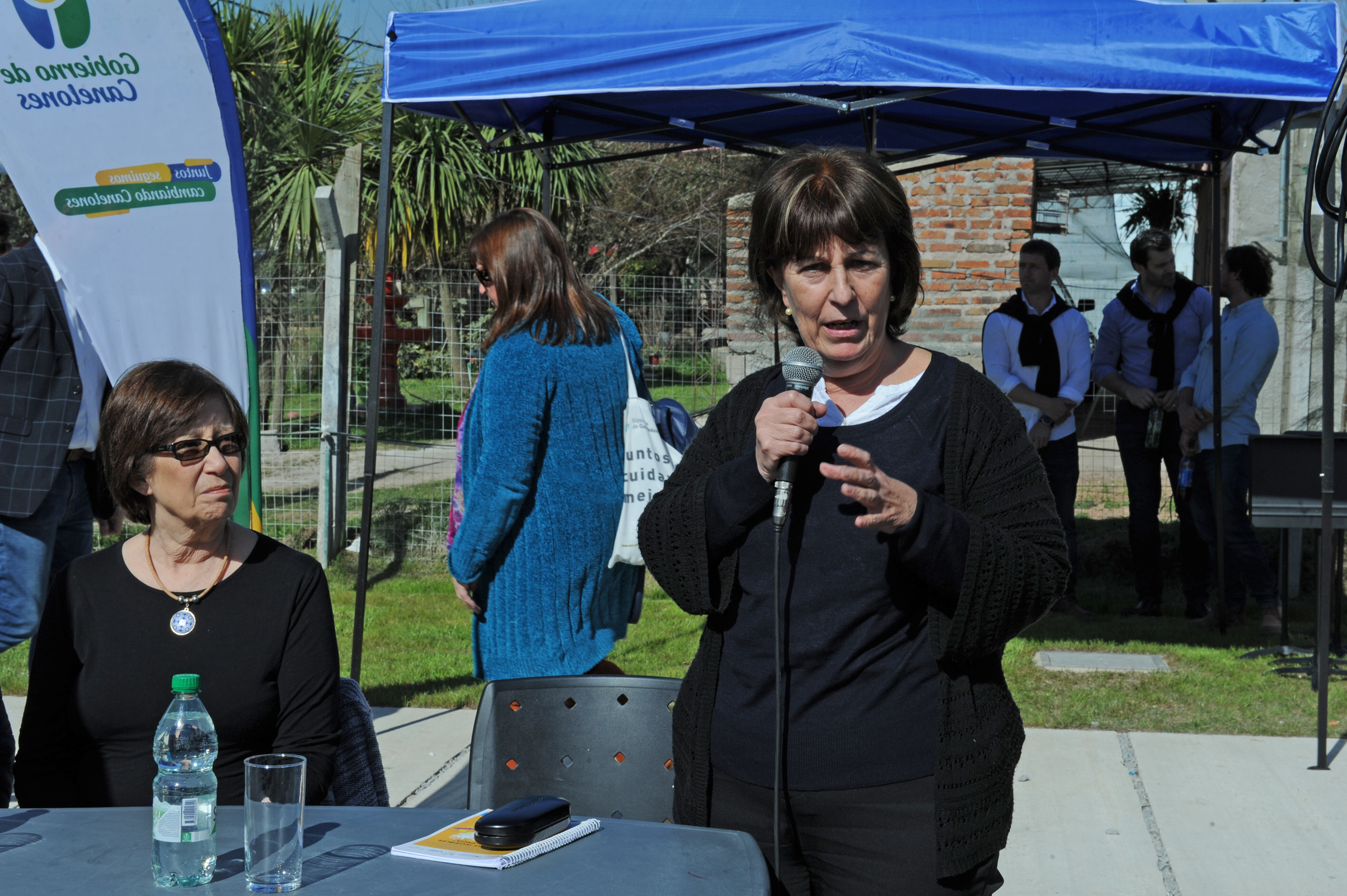 Inauguración de centro Crece desde el Pie, en Barros Blancos, departamento de Canelones