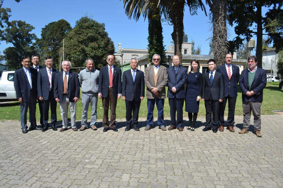 Ministro Benech recibió misión oficial de China encabezada por viceministro de Agricultura y Asuntos Rurales, Zhang Taolin