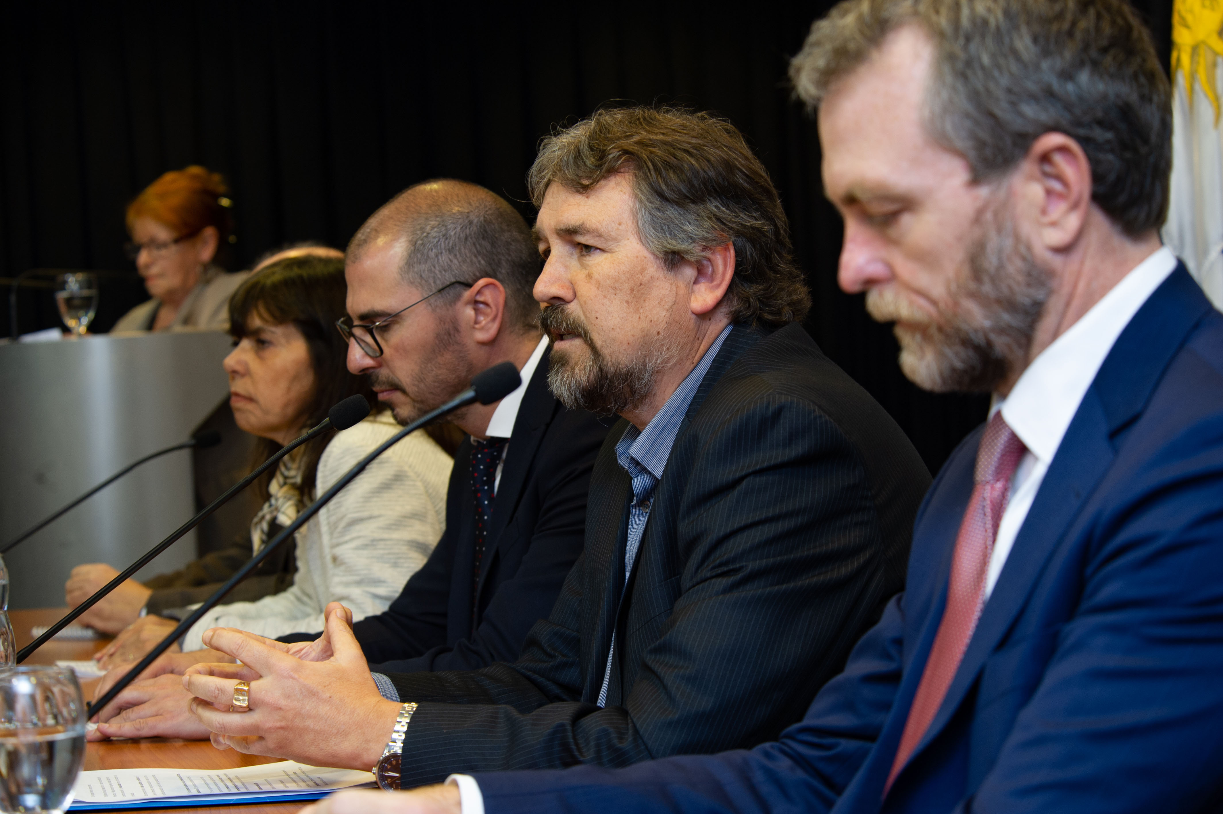 Sylvia Amado, Juan Andrés Roballo, Diego Pastorín, y el representante del Banco Interamericano de Desarrollo, Morgan Doyle