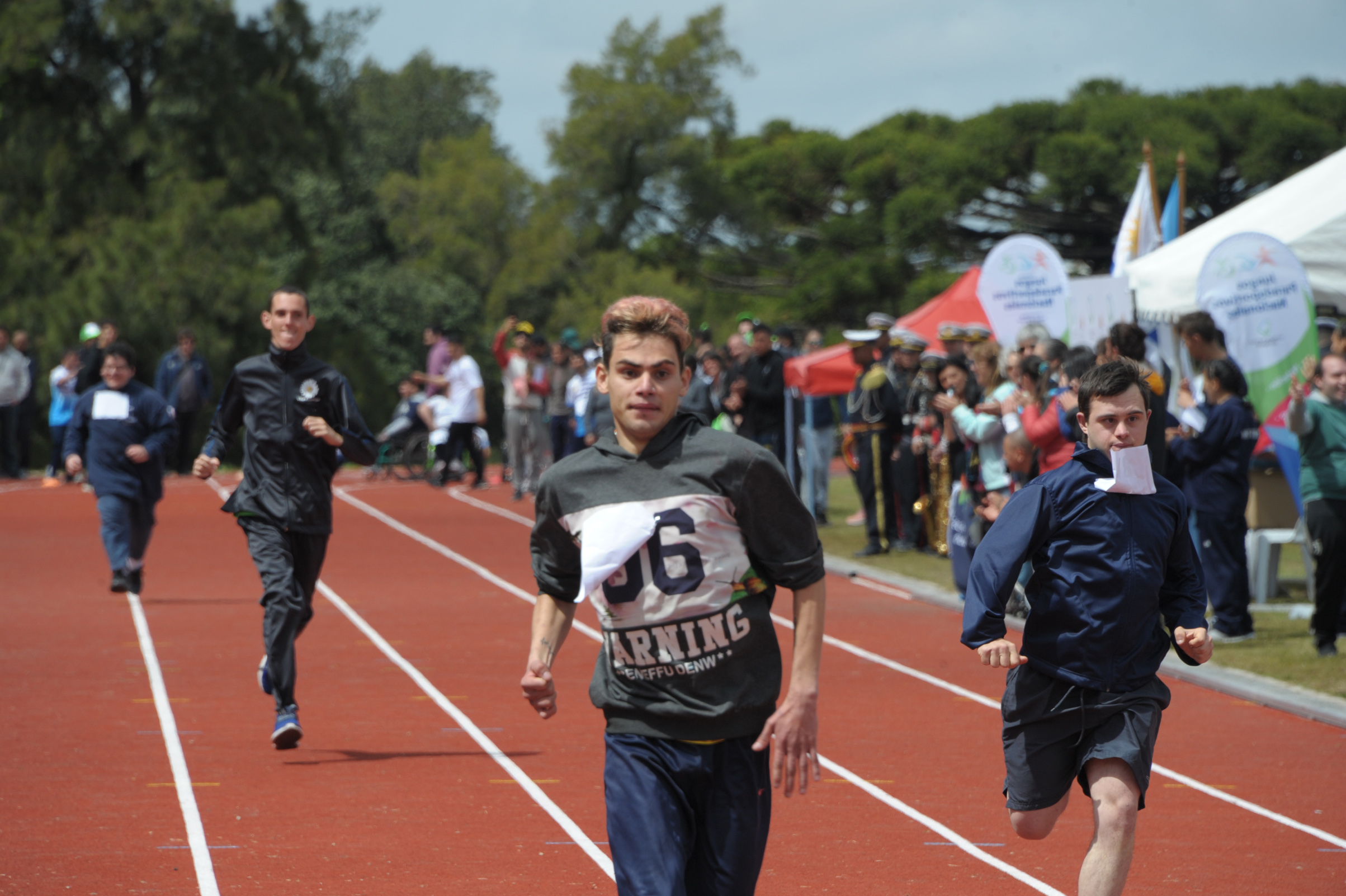 Presidente Vázquez inauguró pista de atletismo en liceo militar y cerró Juegos Paradeportivos Nacionales “María Auxiliadora Delgado”