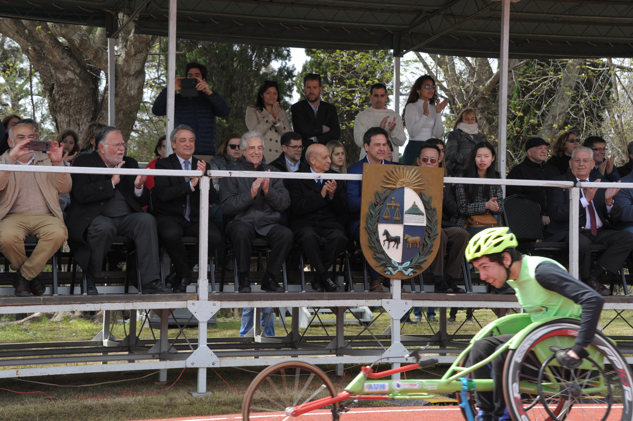 Presidente Vázquez inauguró pista de atletismo en liceo militar y cerró Juegos Paradeportivos Nacionales “María Auxiliadora Delgado”