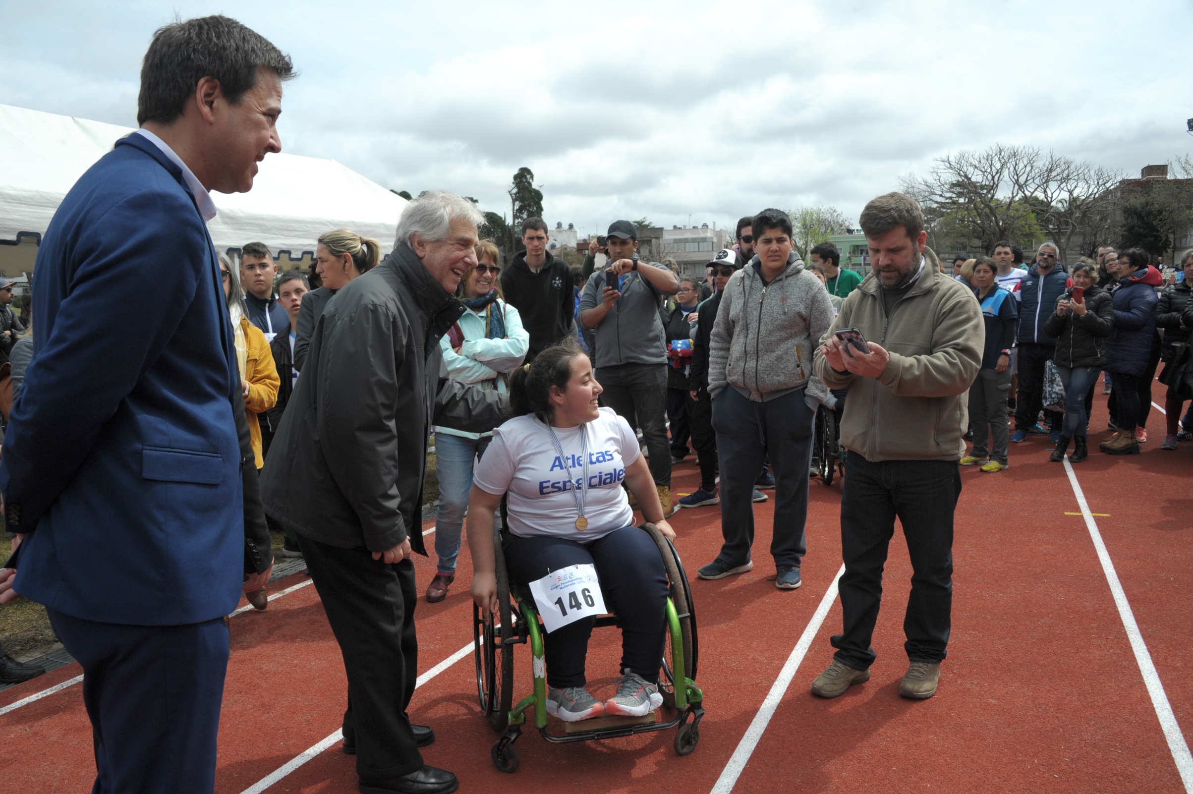 Presidente Vázquez inauguró pista de atletismo en liceo militar y cerró Juegos Paradeportivos Nacionales “María Auxiliadora Delgado”