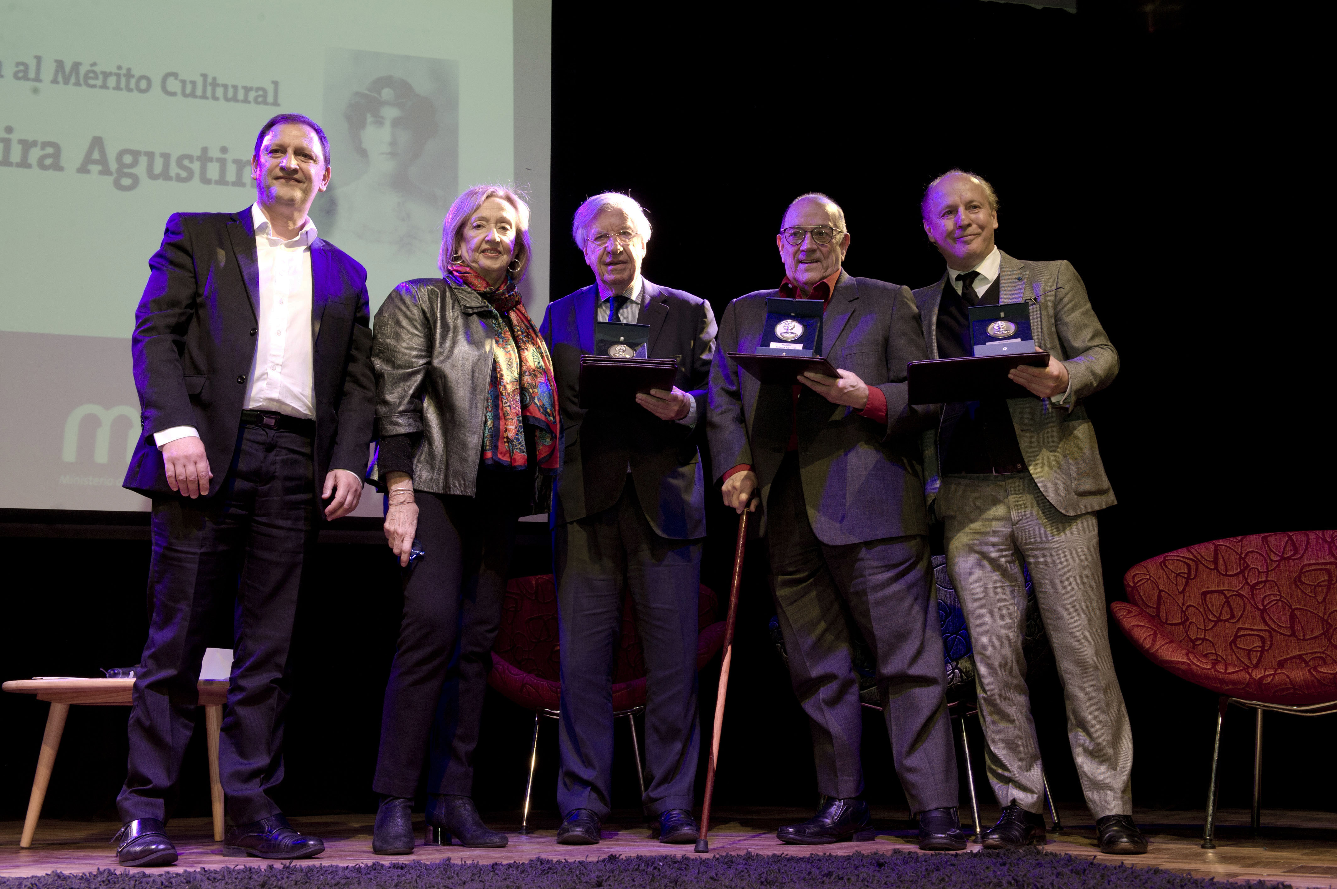 Danilo Astori, José “Pepe” Vázquez y Ricardo Jarne recibieron la medalla Delmira Agustini