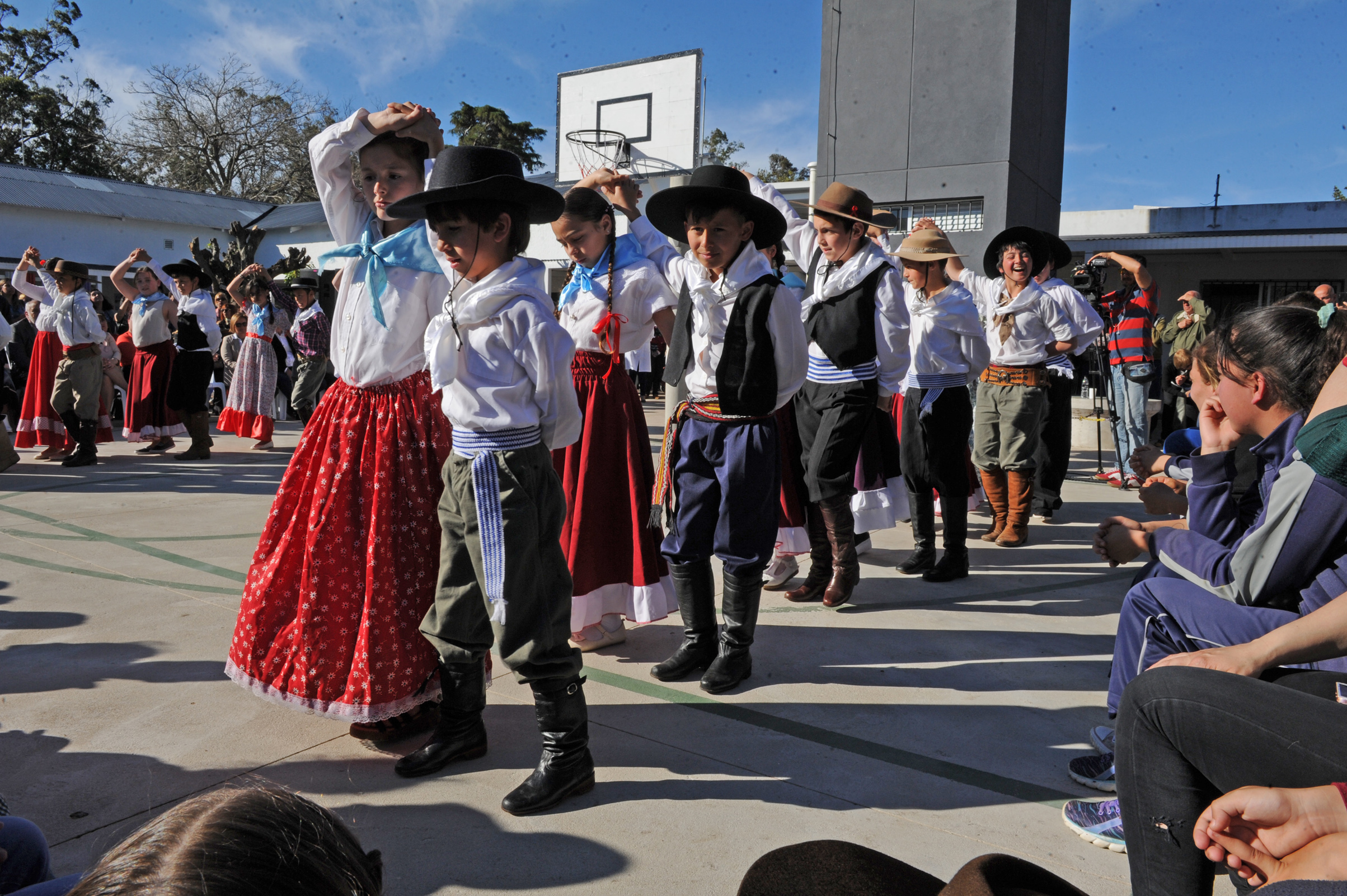 Inauguración de nueva escuela de tiempo completo n.° 17, de Gregorio Aznárez, en Maldonado