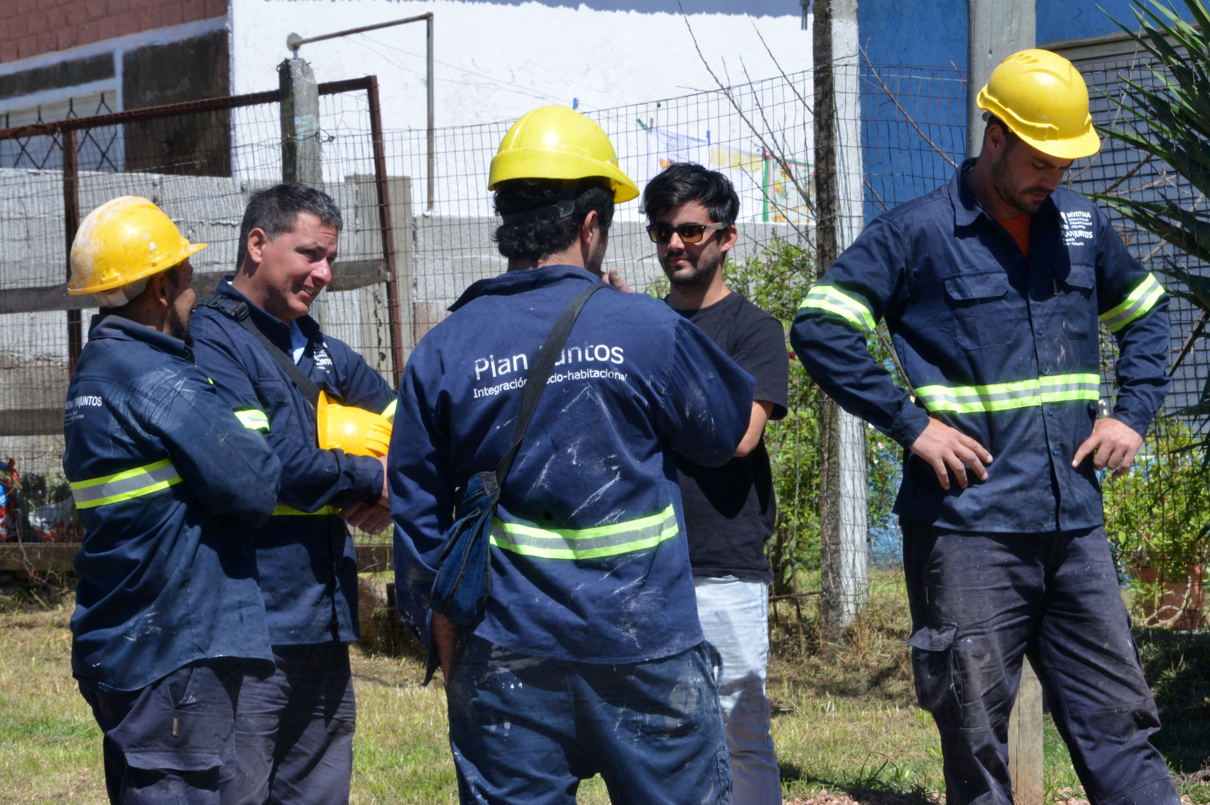 Entrega de viviendas del Plan Juntos en Las Piedras