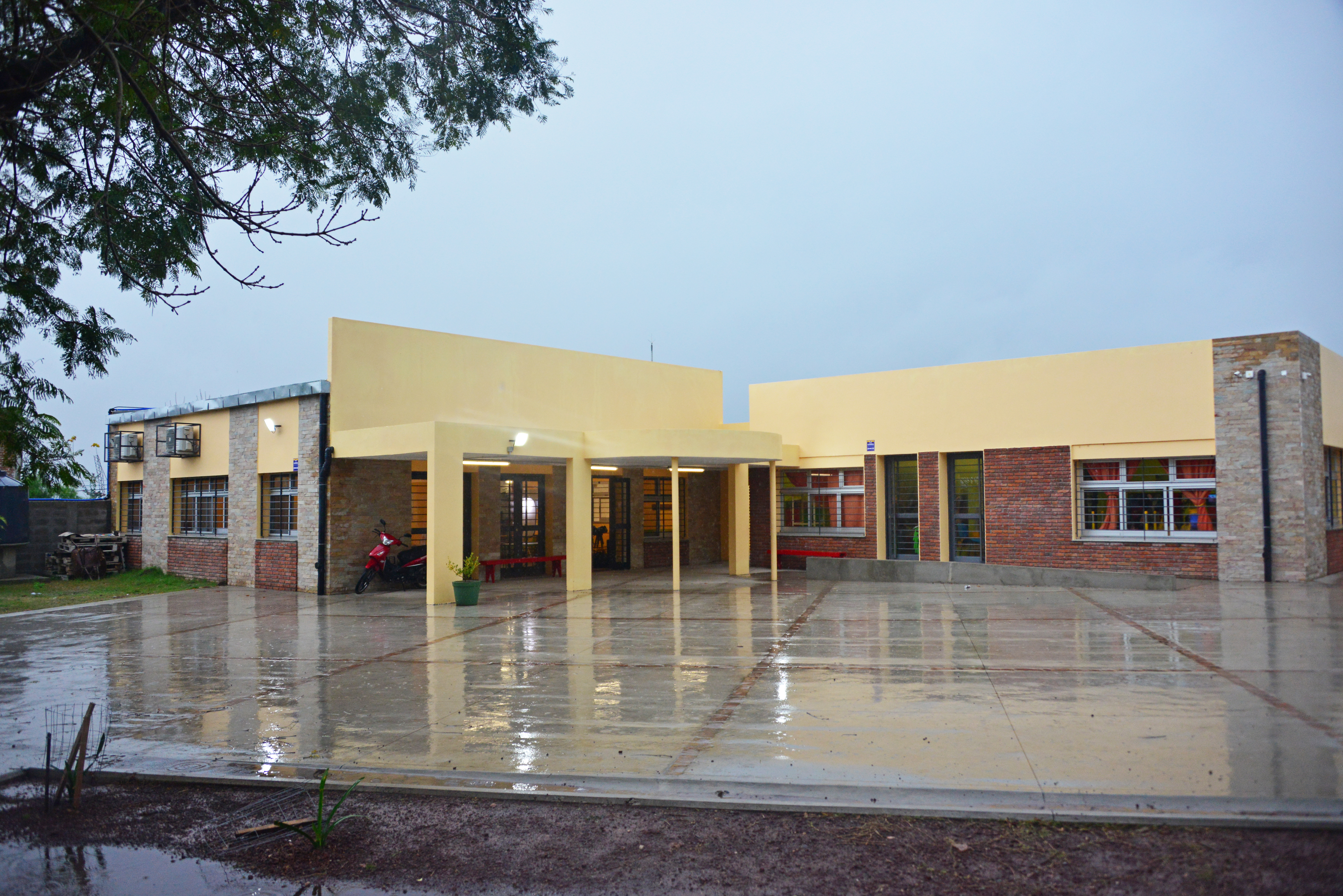 Escuela de tiempo completo n° 102, Dolores, Soriano