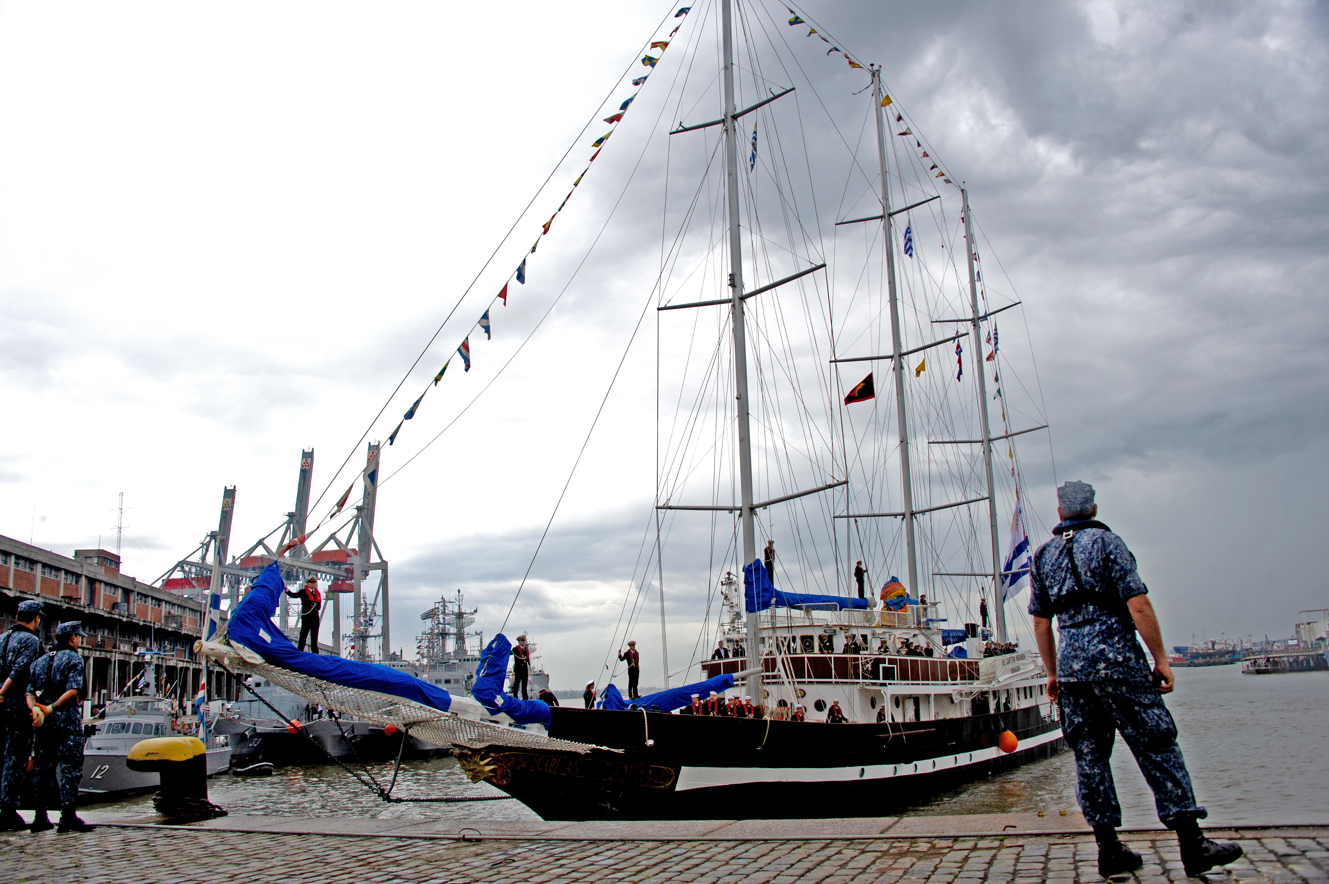 Llegada del “Capitán Miranda” al puerto de Montevideo