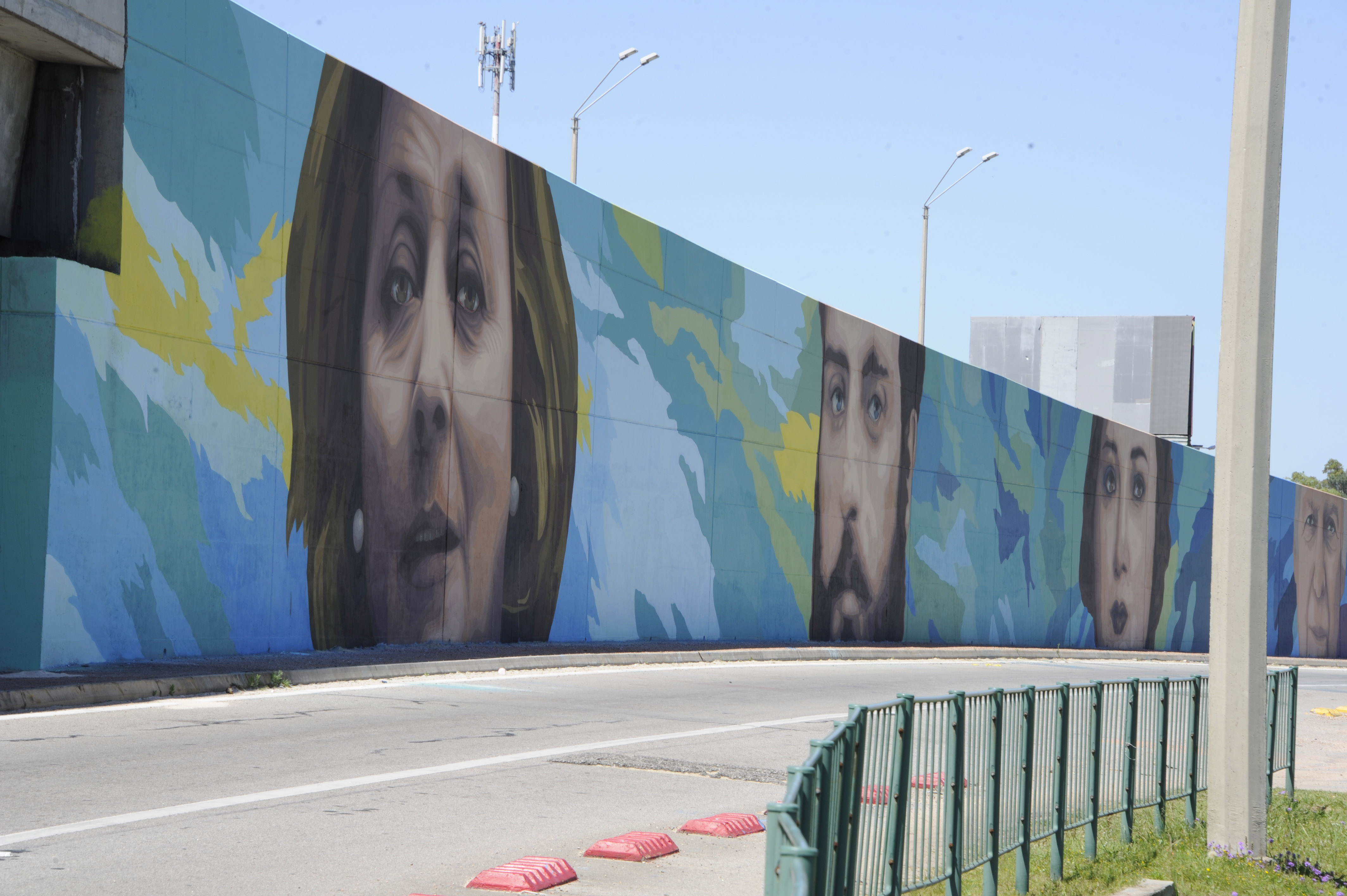 Inauguración del mural “Uruguay al mundo”, ubicado en el viaducto frente al ingreso al aeropuerto de Carrasco