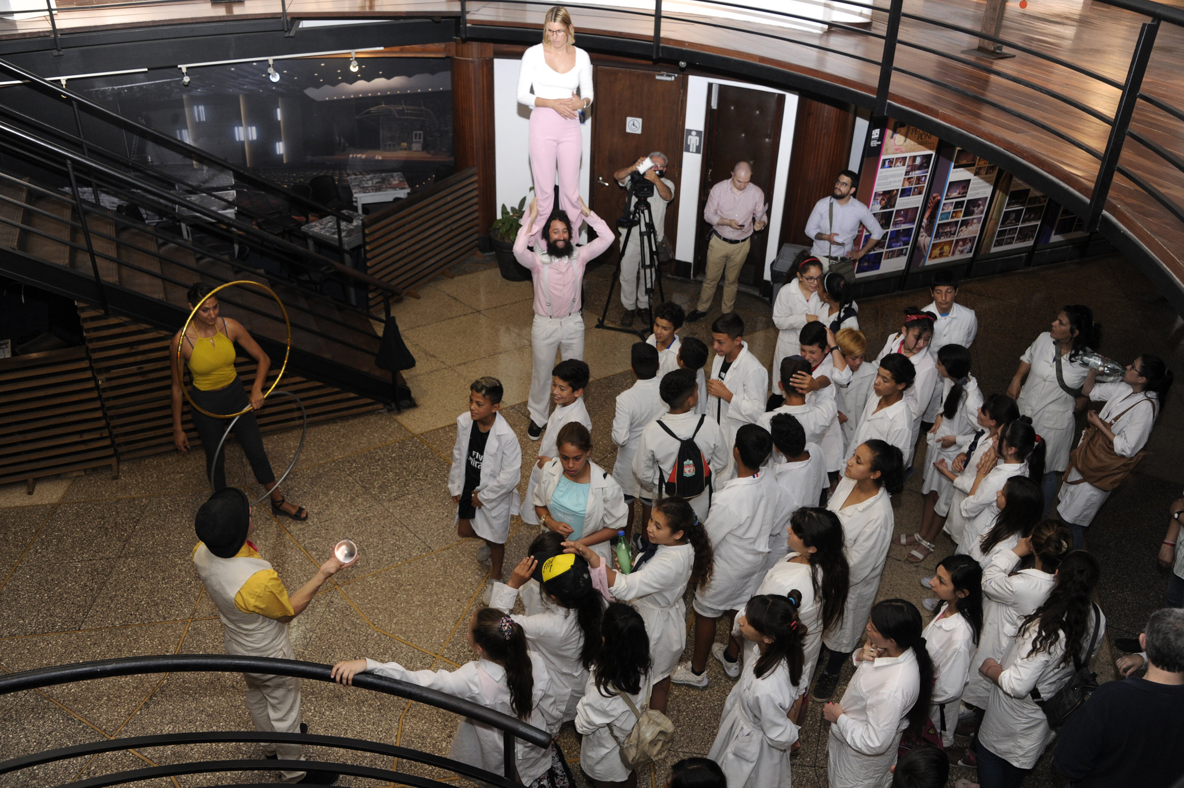Actividad desarrollada en el teatro El Galpón sobre consumo problemático de alcohol
