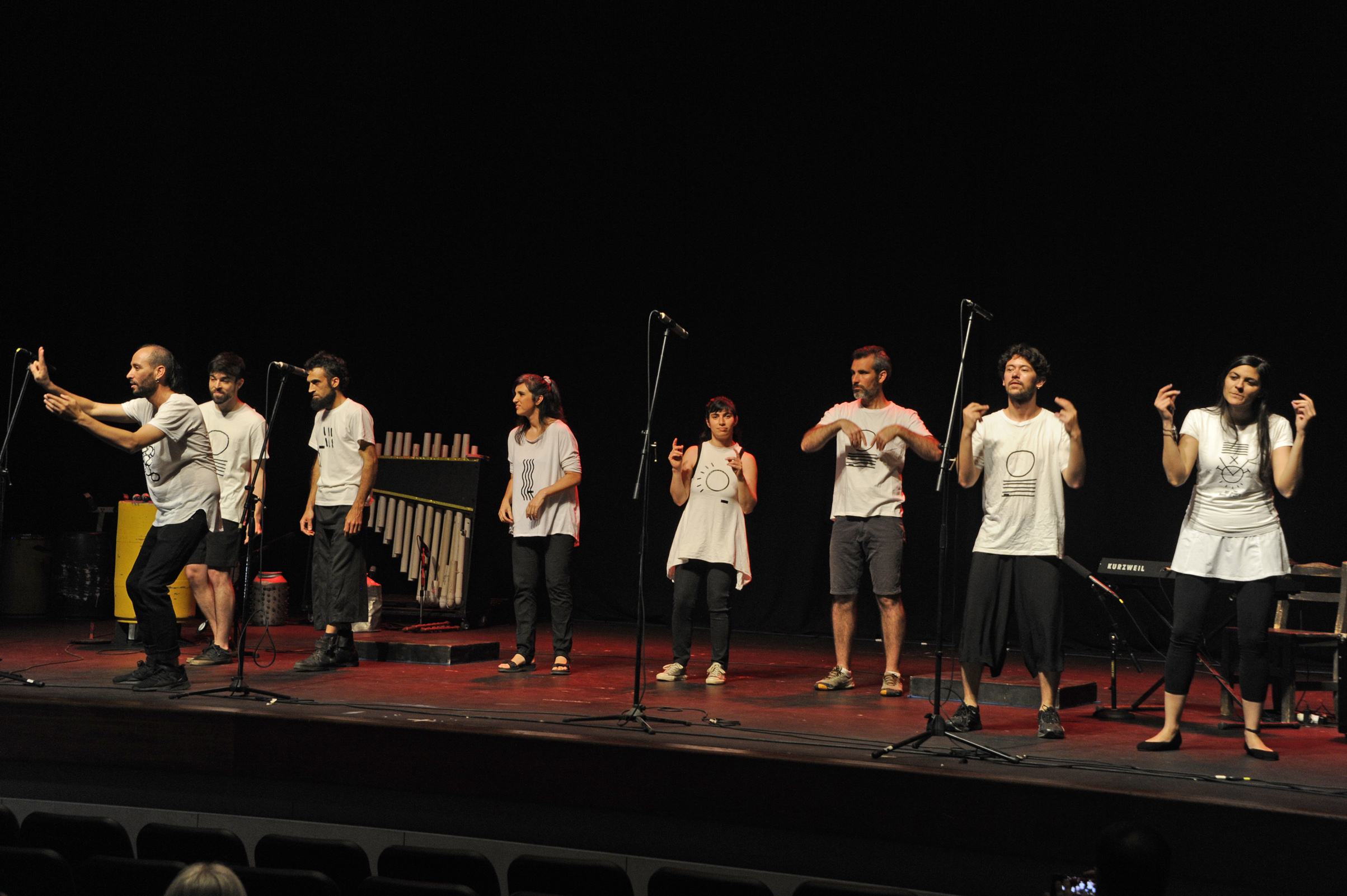 Actividad desarrollada en el teatro El Galpón sobre consumo problemático de alcohol